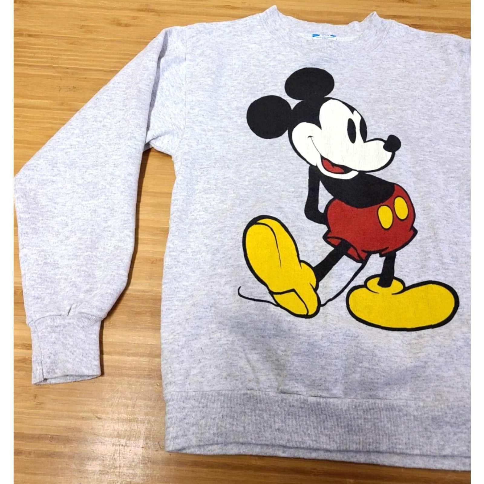 Disney VINTAGE Disney Sweater Crewneck Men S Gray Mickey Mouse 90s Graphic Print Size S Crew Neck Size US S / EU 44-46 / 1 - 3 Thumbnail