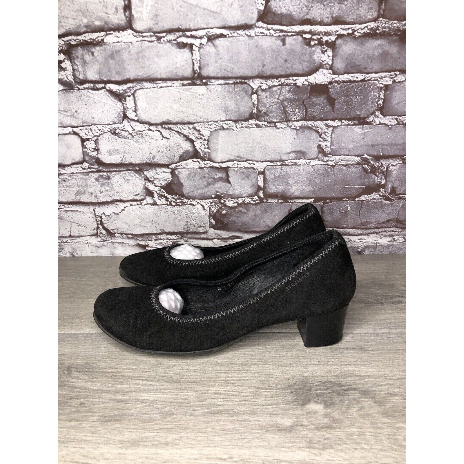 Other Stonefly Black Suede Leather Slip On Round Toe Dress Heels W Size US 8.5 / IT 38.5 - 9 Thumbnail