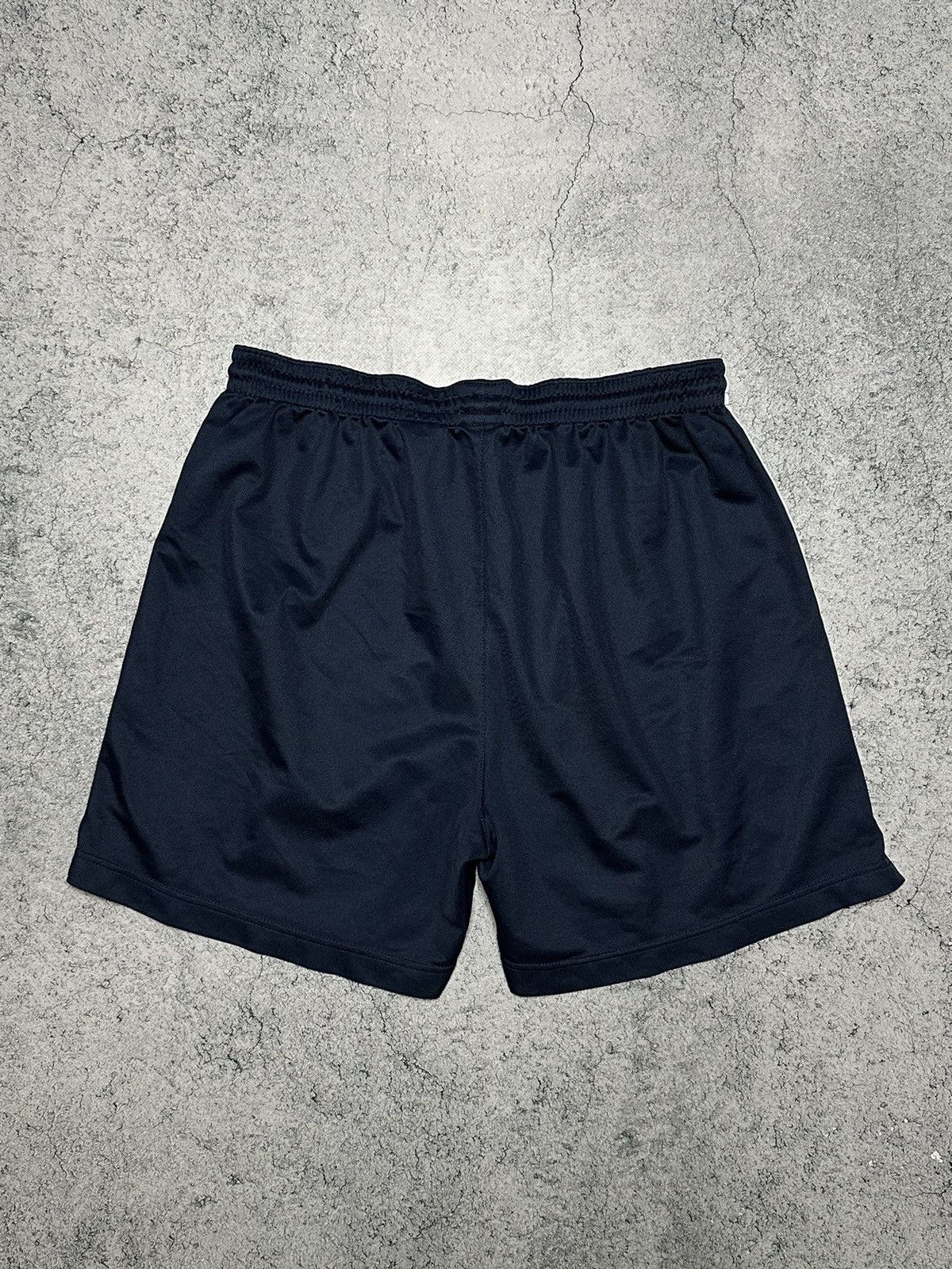 Nike Vintage Nike Swoosh Shorts Size L Y2k Size US 34 / EU 50 - 5 Thumbnail