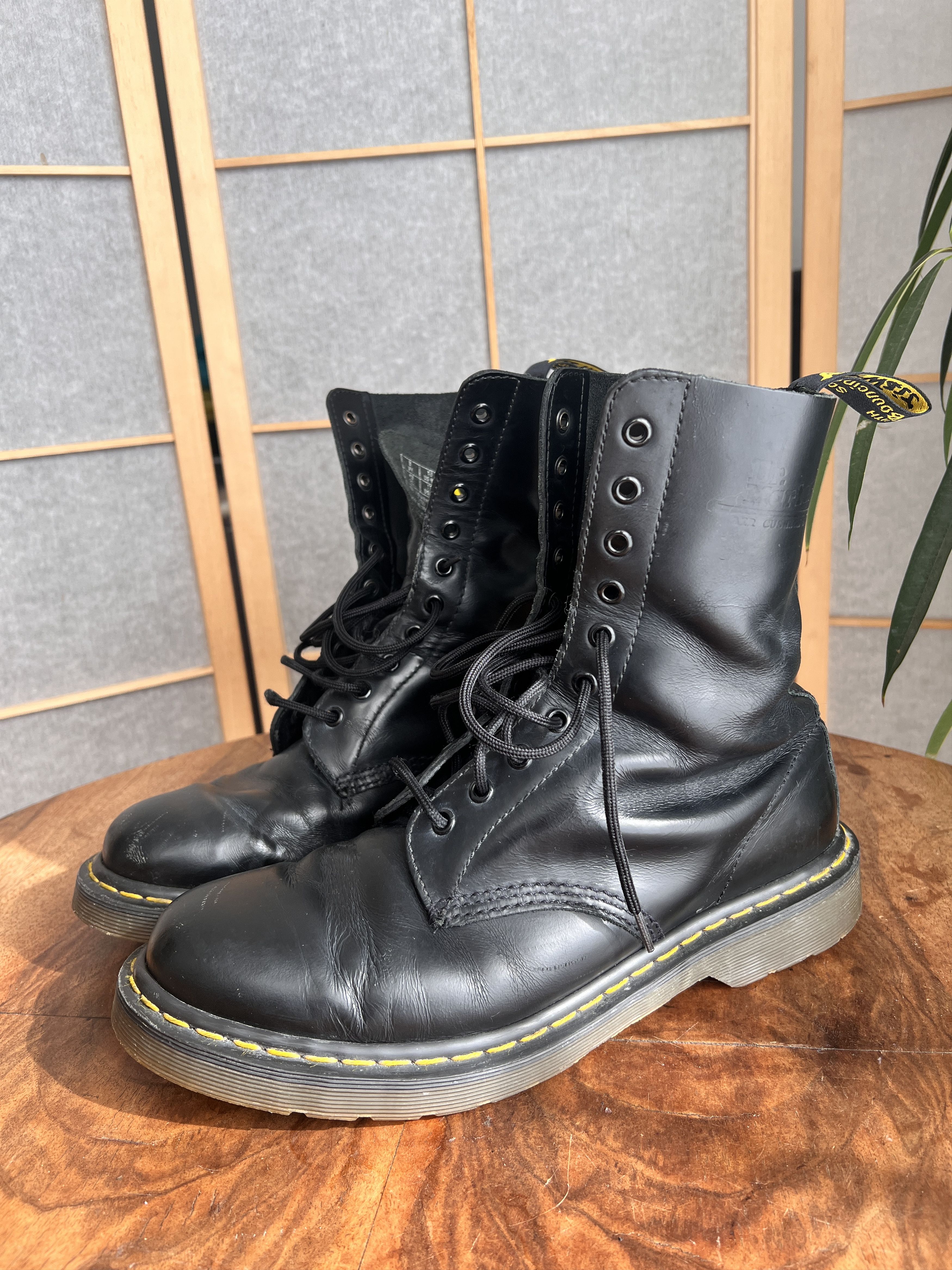Dr. Martens Dr.Martens 1490 Black Leather Boots rare punk skinhead eng Size US 9.5 / EU 42-43 - 20 Thumbnail