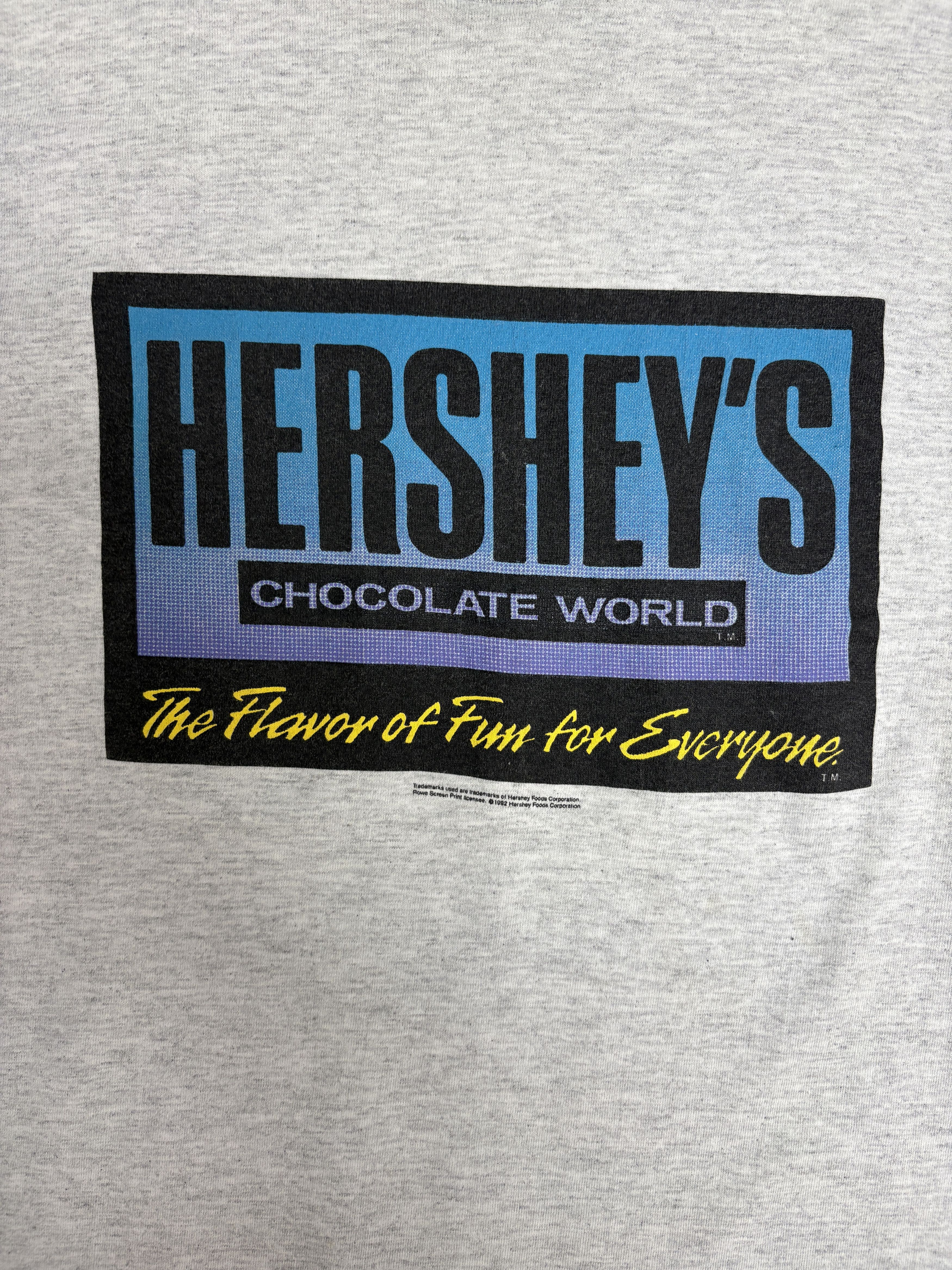 Vintage Hershey's Chocolate World Vintage Layered Grey T-Shirt Tee Size US XL / EU 56 / 4 - 2 Thumbnail