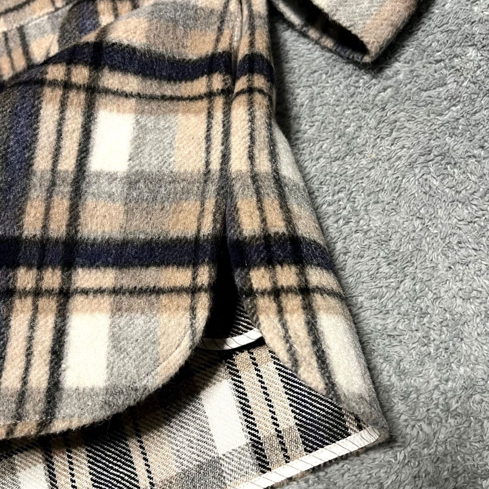 Vintage VINTAGE? Evereve Simone Plaid Shacket Women Medium Soft Brushed Fleece Button Down Jacket Shirt Womens Brown M Size M / US 6-8 / IT 42-44 - 3 Thumbnail