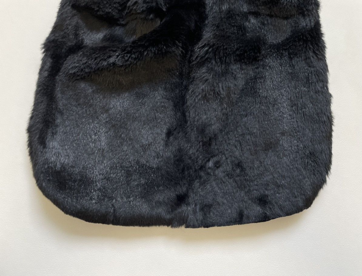 Prada A/W 2000 Black Sheep Fur Hand Bag Size ONE SIZE - 9 Thumbnail