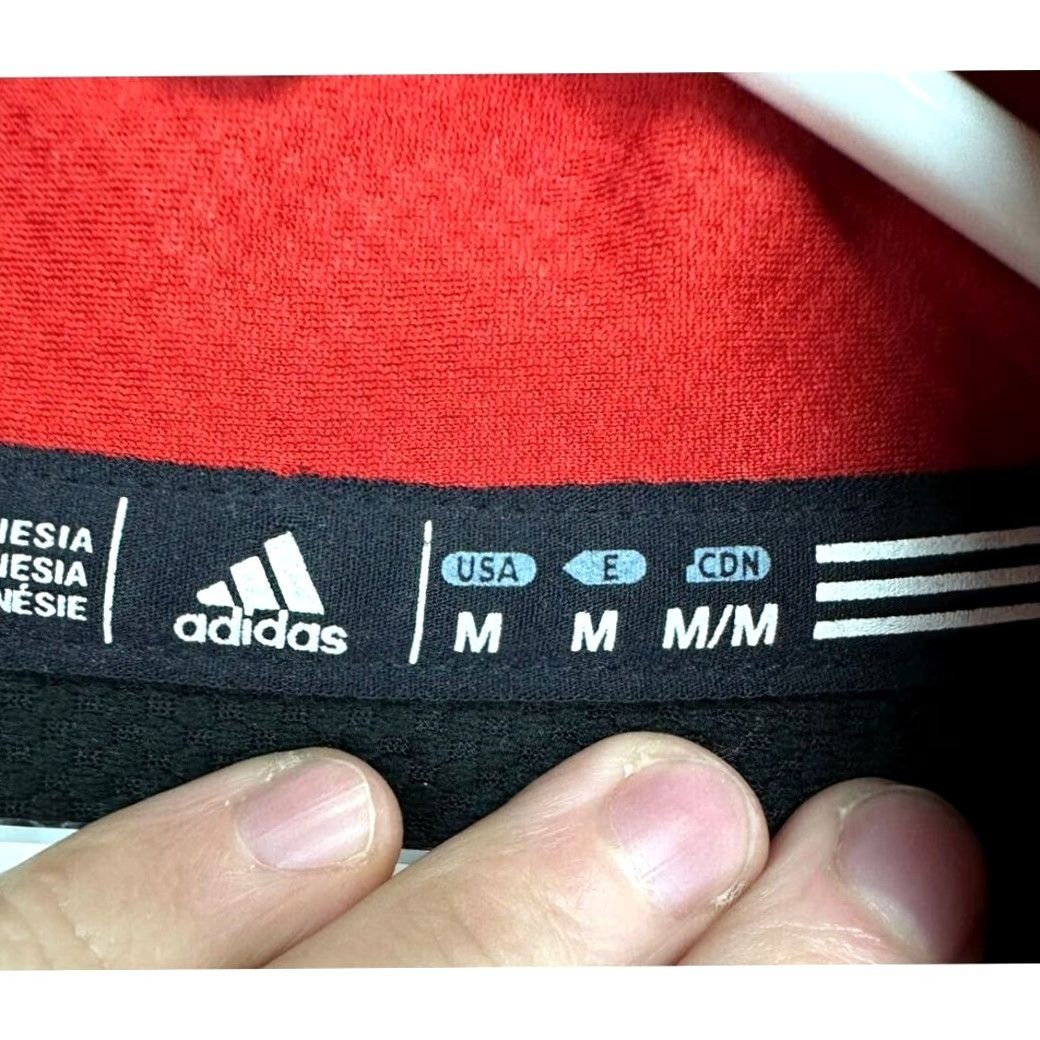 Adidas ADIDAS Pullover Shirt Mens Medium Black Wisconsin Badgers 1/4 Zip Mock Neck Athletic Long Sleeve Polyester Solid Vintage No Size US M / EU 48-50 / 2 - 4 Thumbnail