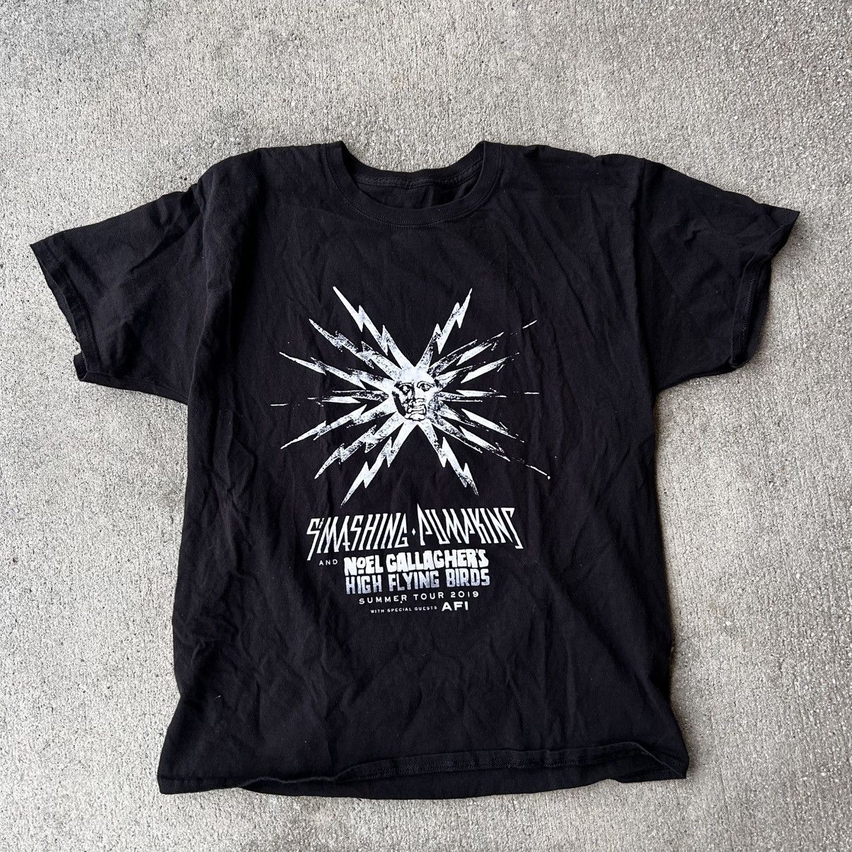Band Tees 2019 the Smashing Pumpkins and Noel Gallagher tour T-shirt, Size US L / EU 52-54 / 3 - 1 Thumbnail