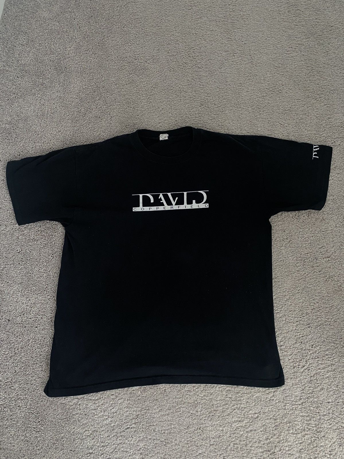 Image of Vintage A Magician David Copperfield T Shirt 1990S Size XL in Black, Men's