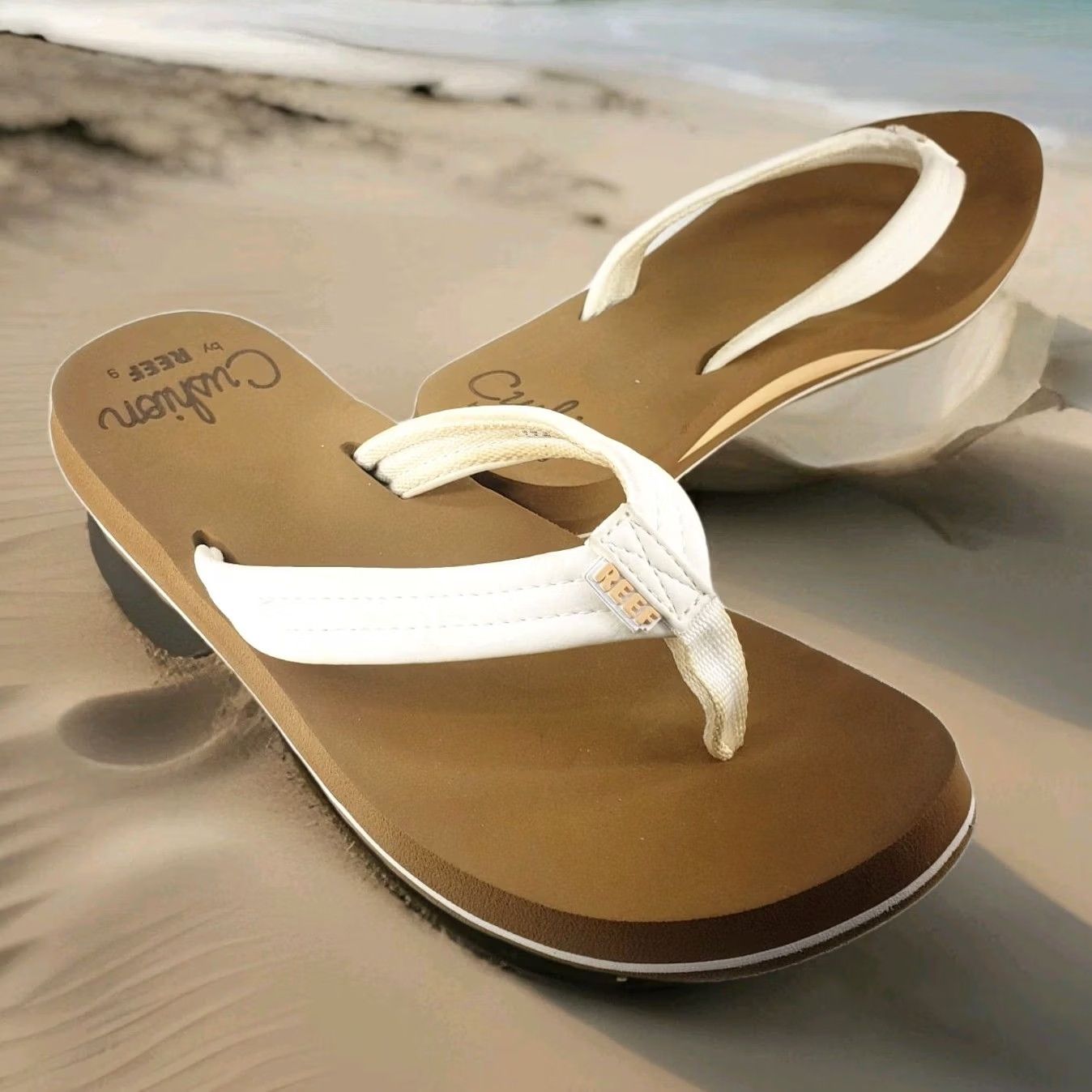 REEF Reef Flip-Flop Sandal Women's 9 White Straps Brown Soles Cushioned Comfort Slip On Summer Beach Size US 9 / IT 39 - 2 Thumbnail