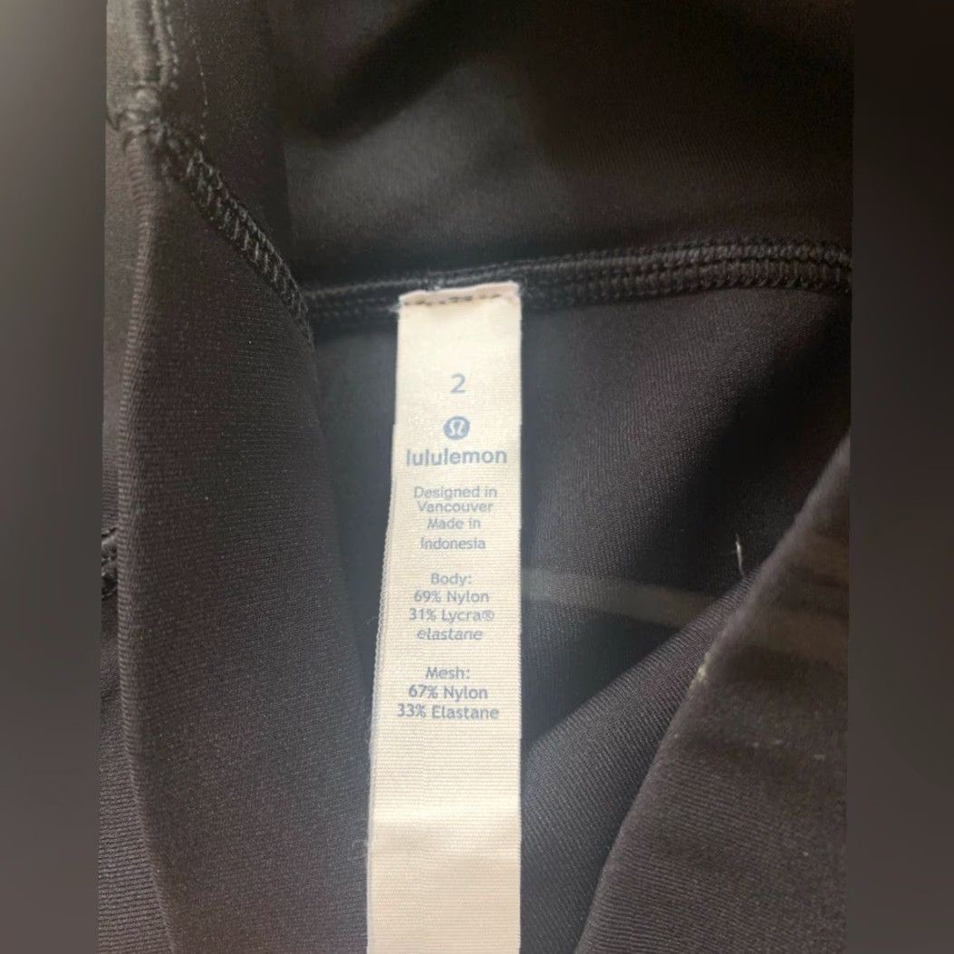 Lululemon Lululemon Wunder Under Crop (Hi-Rise) Awakend Leggings Black 2 Women Regular Capri 2 Black Womens Size 26" / US 2 / IT 38 - 5 Thumbnail