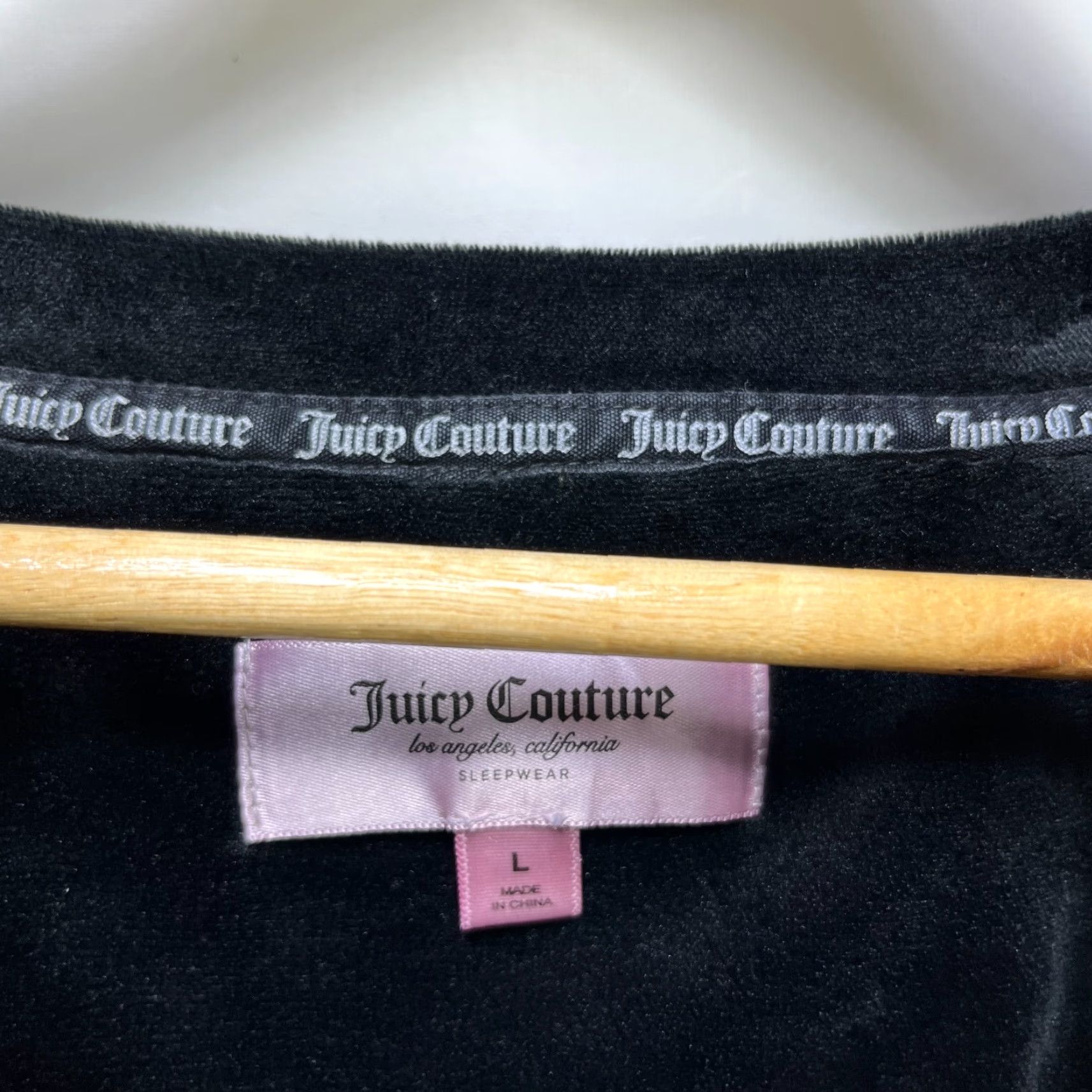Juicy Couture VINTAGE Juicy Couture Shirt Women's L Long Sleeve Velour Black 90s/00s Womens Velour Shirt L Size L / US 10 / IT 46 - 3 Thumbnail