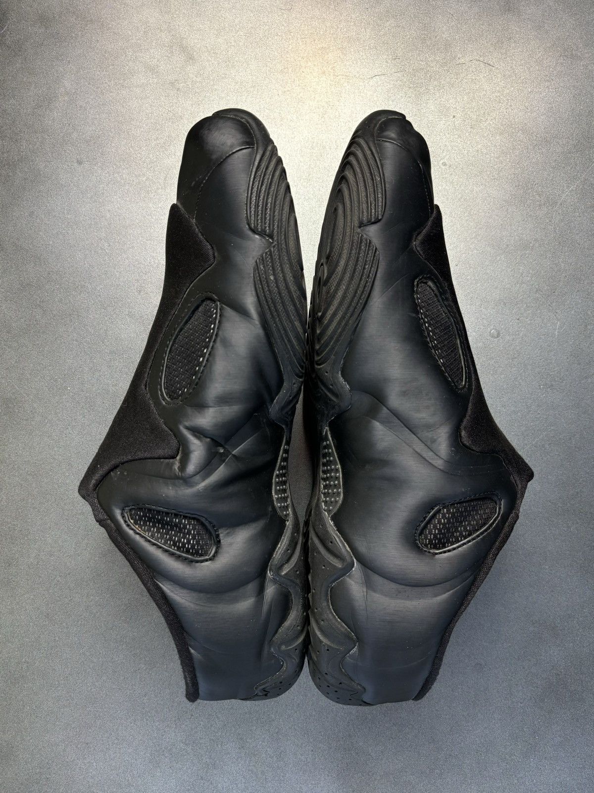 Nike × Vintage OG 2001 Nike Clogposite Mules All Black Vintage Posite Shoes Size US 12 / EU 45 - 13 Thumbnail