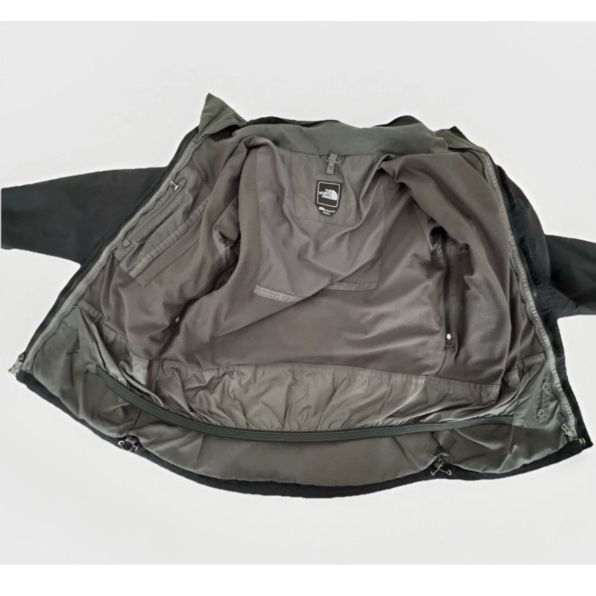 The North Face North Face HyVent Jacket Black Small Shell Size US S / EU 44-46 / 1 - 6 Thumbnail