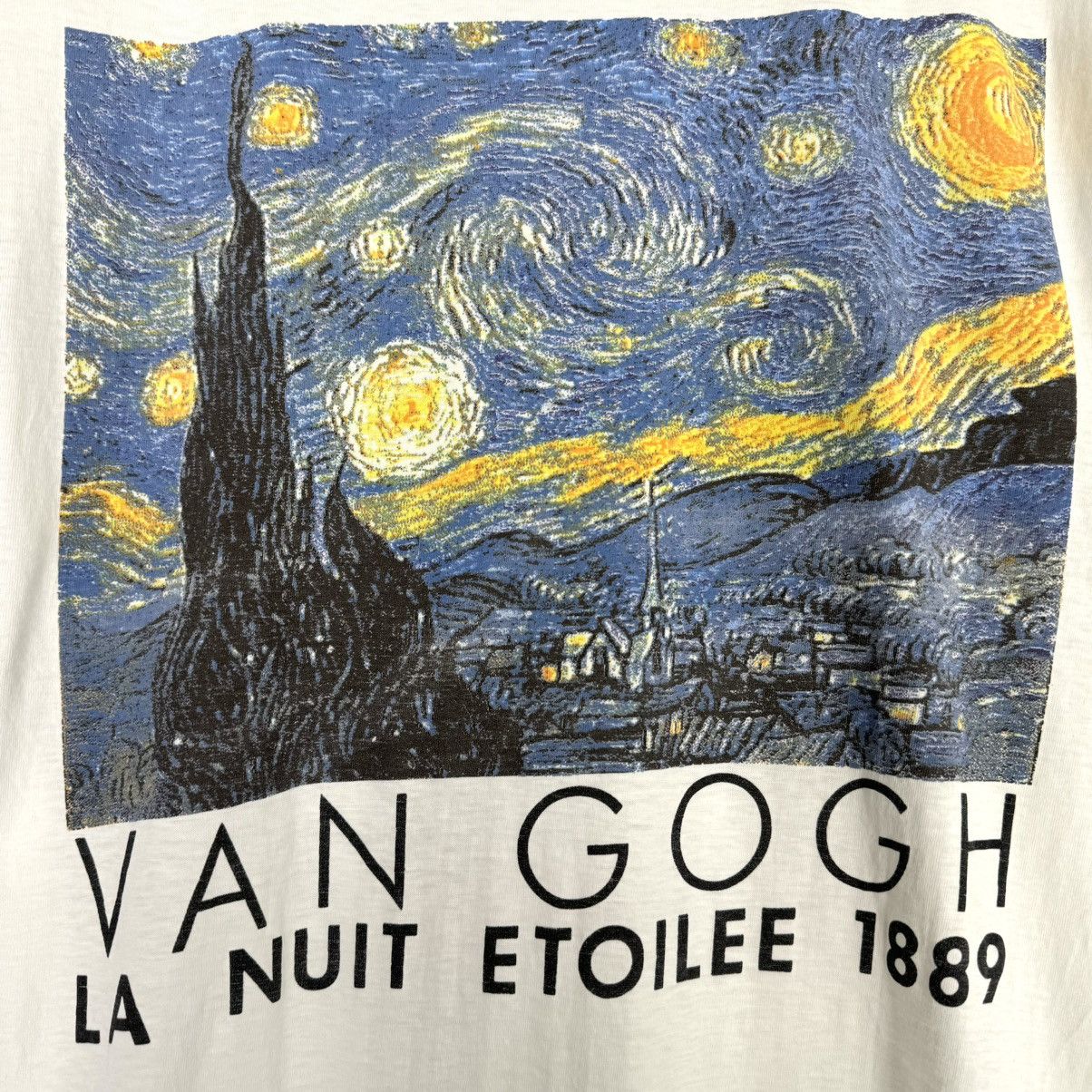 Vintage Vintage 90s Van Gogh La Nuit Etoilee Art T Shirt Size US L / EU 52-54 / 3 - 4 Thumbnail
