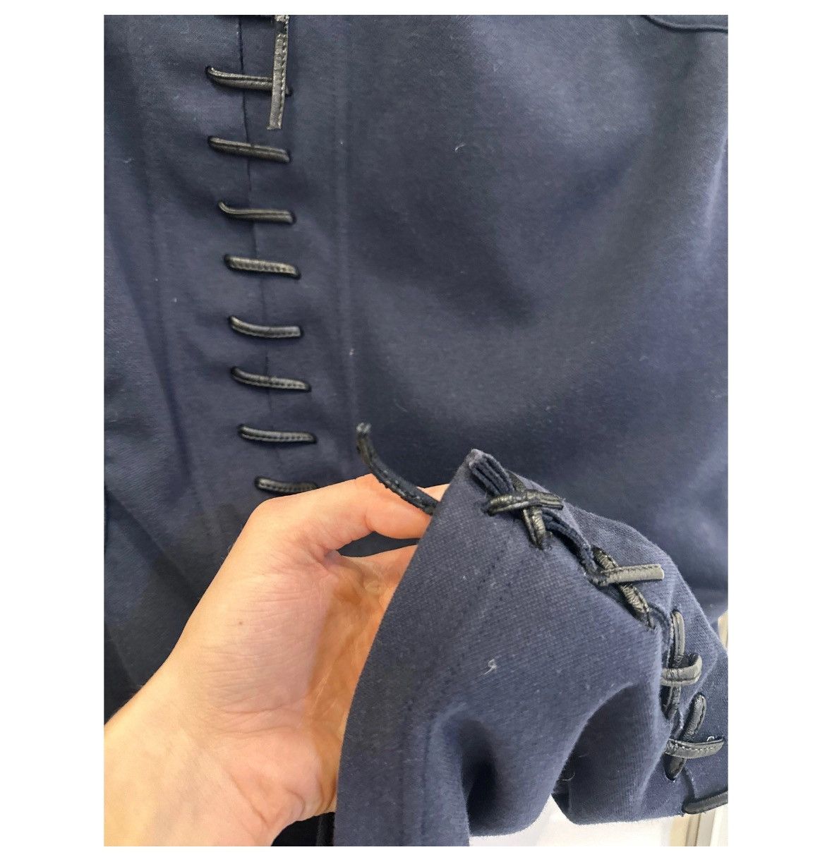 Comme des Garcons Comme de garçons asymmetrical cutout top Size S / US 4 / IT 40 - 8 Thumbnail