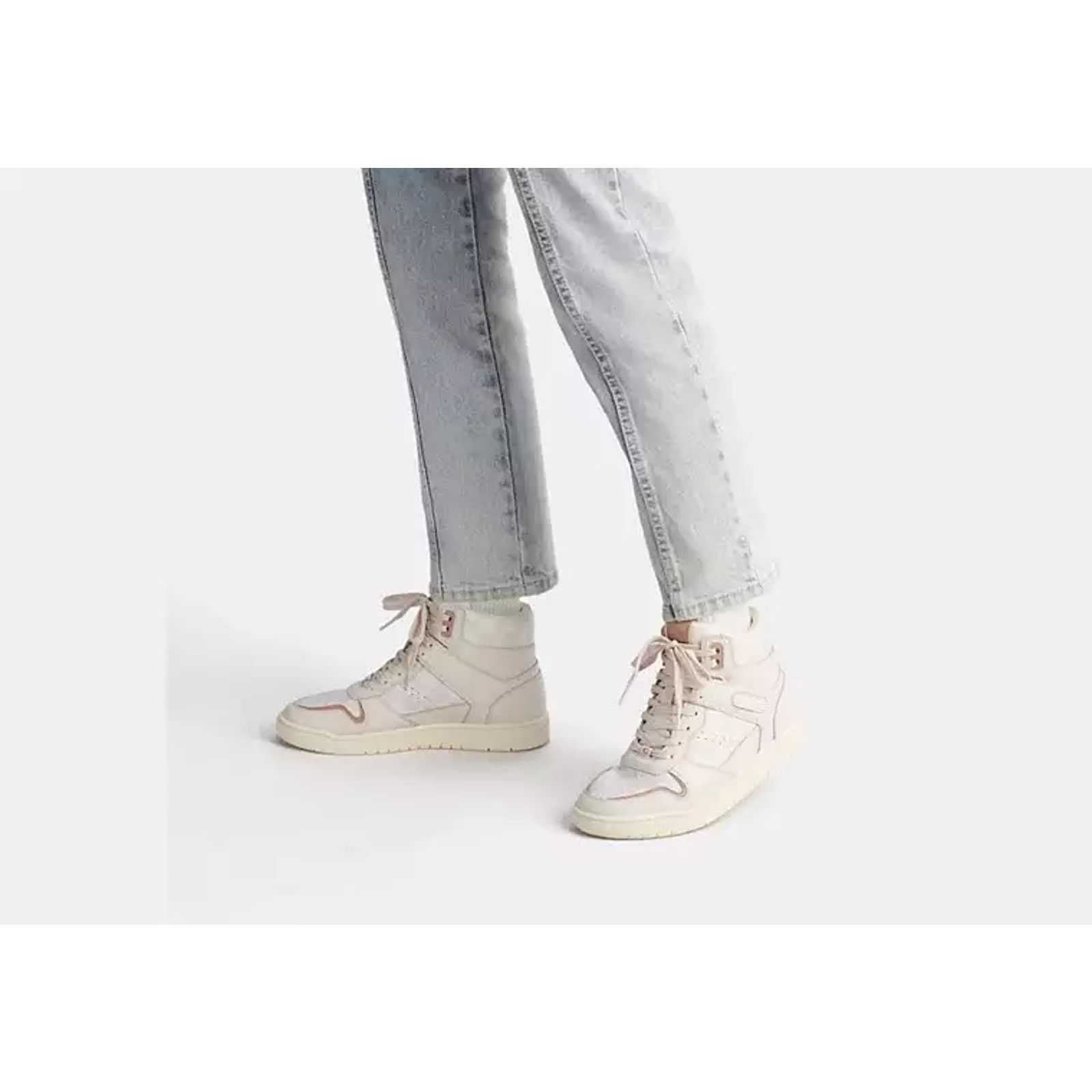 Coach Coach Hi Top Sneakers CD304 Canvas Women’s Sz 10B MSRP $229 Size US 10 / IT 40 - 17 Thumbnail