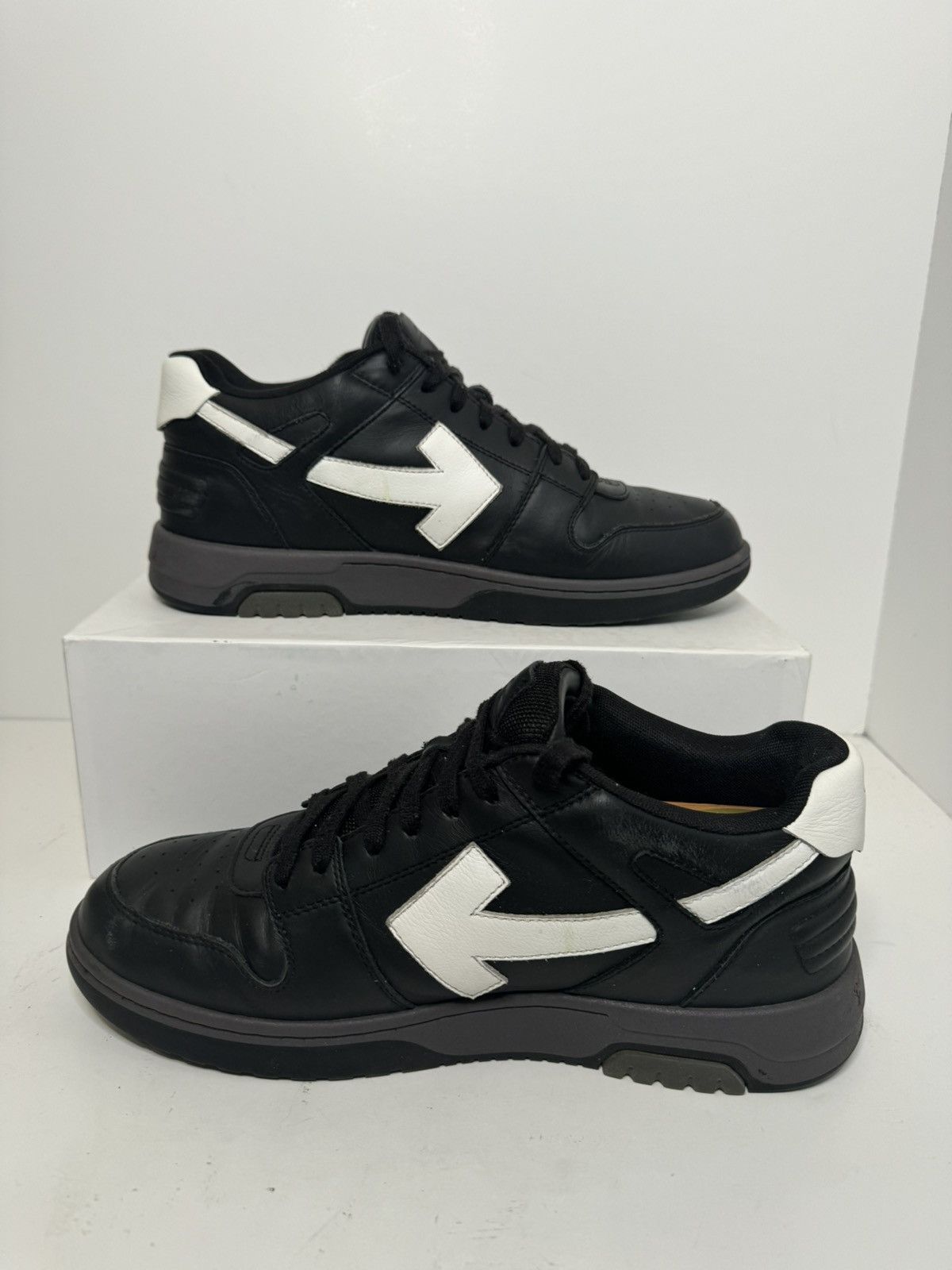 Off-White Off-White Out Of Office Black Sneakers Size US 11 / EU 44 - 2 Thumbnail