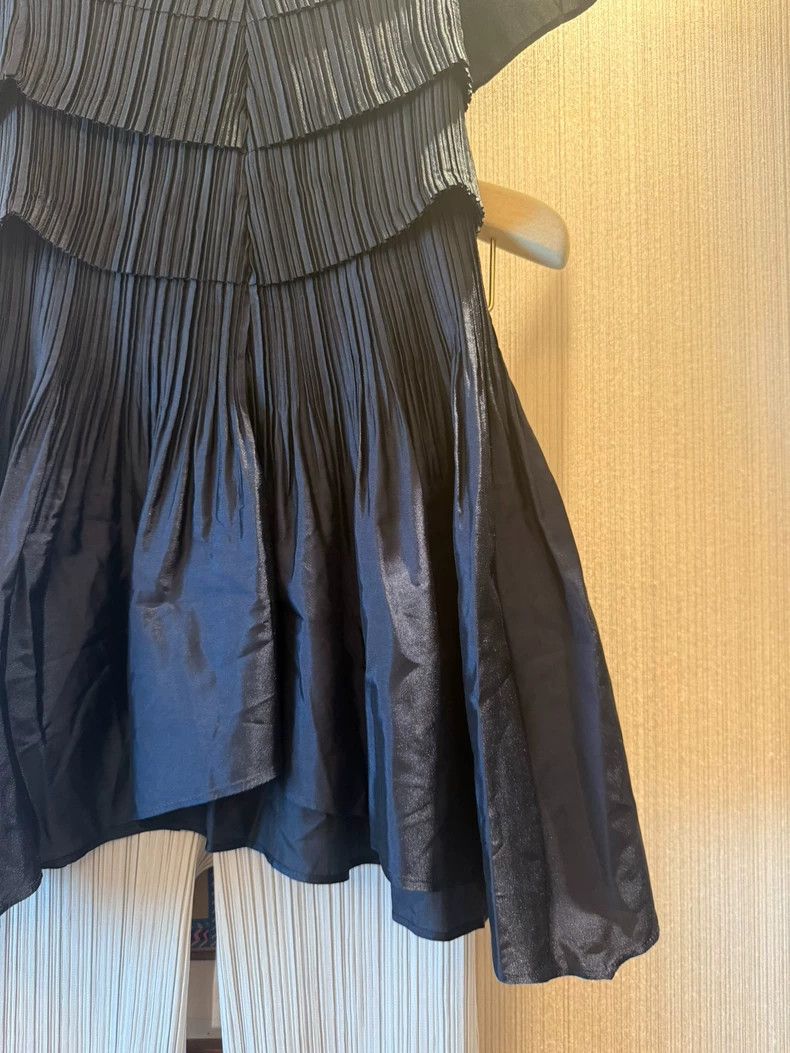 Issey Miyake Issey Miyake A black main line high-end skirt skirt dress Size S / US 4 / IT 40 - 5 Thumbnail