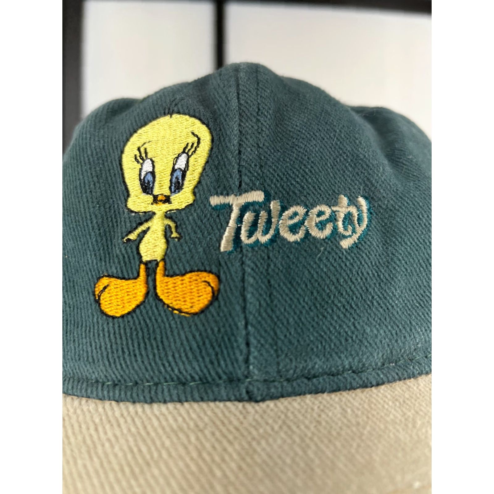 Vintage Warner Brothers Hat Fitted Adult Small Tweety Bird Green Beige USA 1991 Size ONE SIZE - 2 Thumbnail