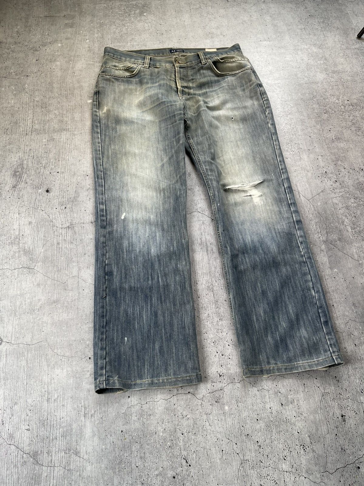 Armani × Vintage 🤯CRAZY DISRESSED🤯Vintage Armani Jeans Baggy JAPANESE Denim Y Size US 36 / EU 52 - 8 Thumbnail