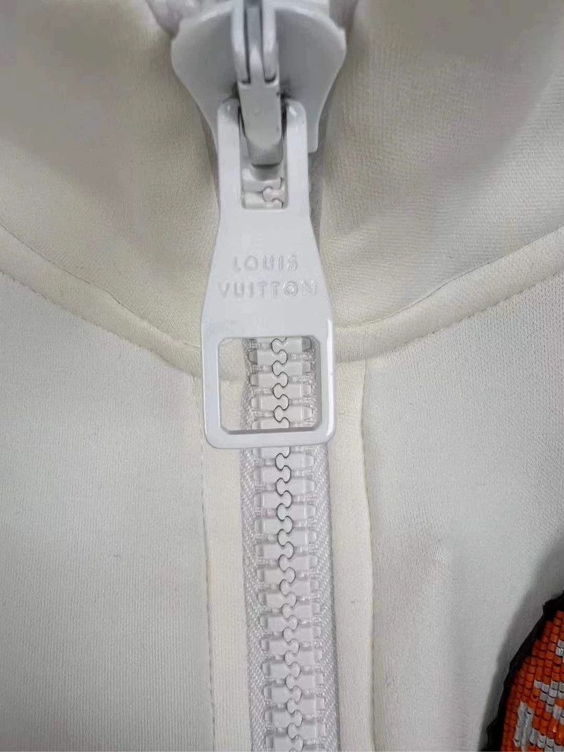 Louis Vuitton Louis Vuitton Colorful embroidered rhinestone sequined zipp Size US XL / EU 56 / 4 - 4 Thumbnail