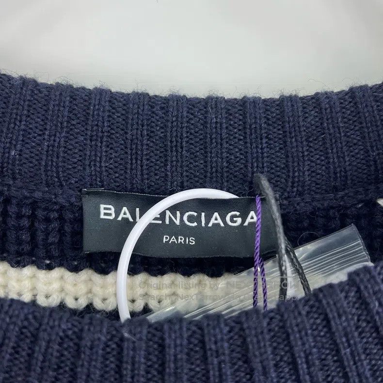 Balenciaga Balenciaga Chest Embroidered Logo Striped Sweater Size US L / EU 52-54 / 3 - 4 Thumbnail