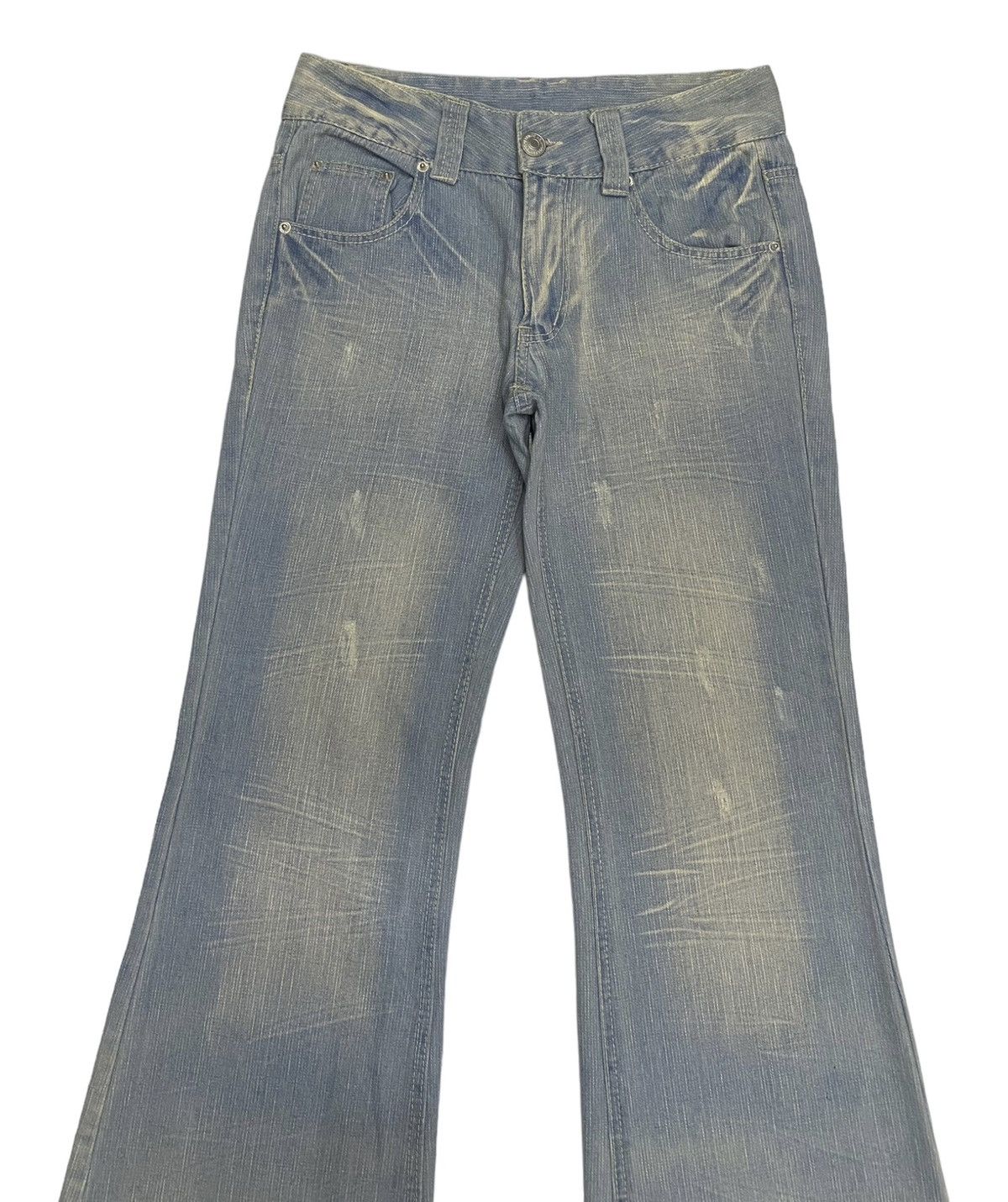 If Six Was Nine FLARED JEANS MUD WASH FLARE DISTRESSED DENIM TRICK GIRL Size US 30 / EU 46 - 5 Thumbnail
