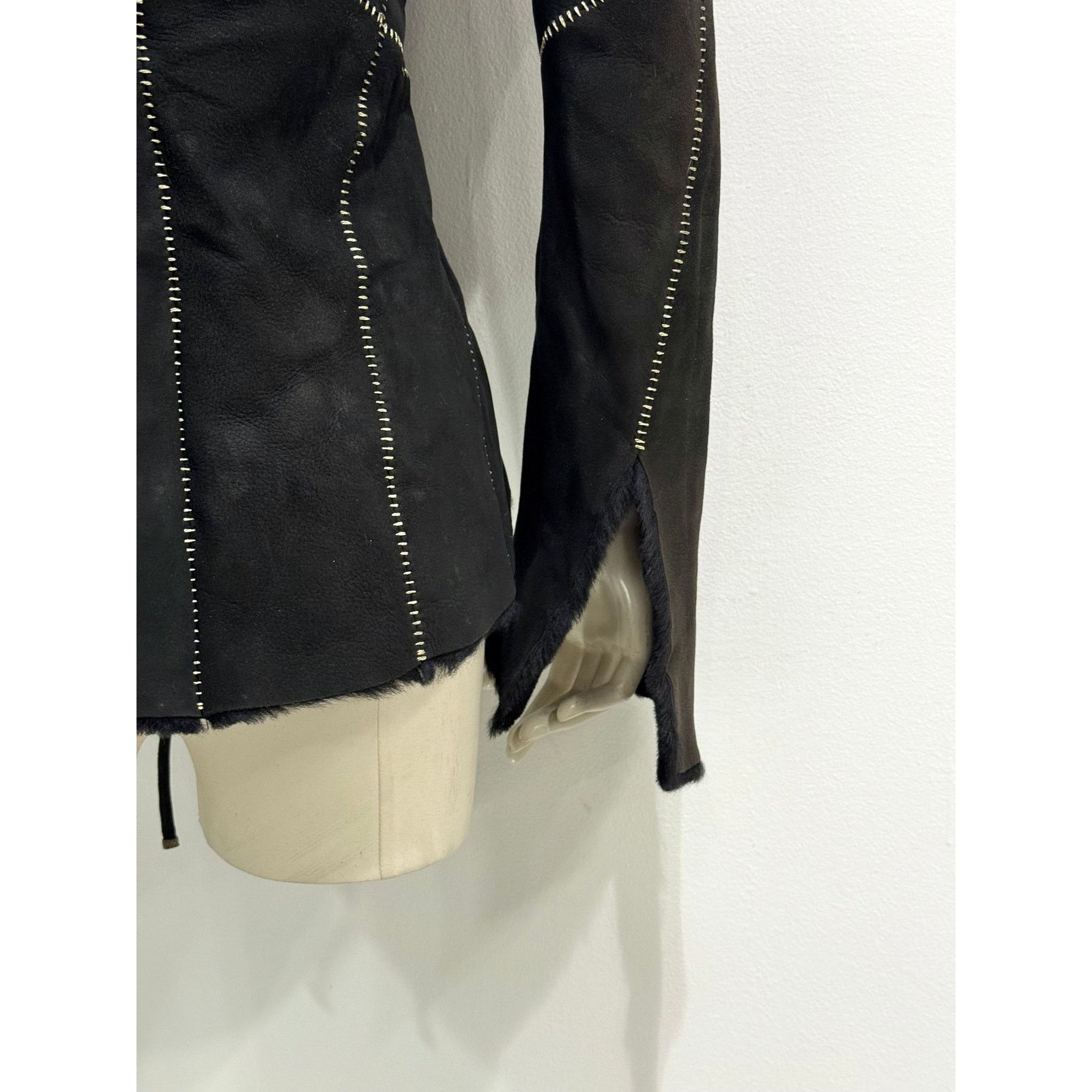 Roberto Cavalli 2002 Roberto Cavalli fitted shearling jacket with fur collar Size US S / EU 44-46 / 1 - 7 Thumbnail