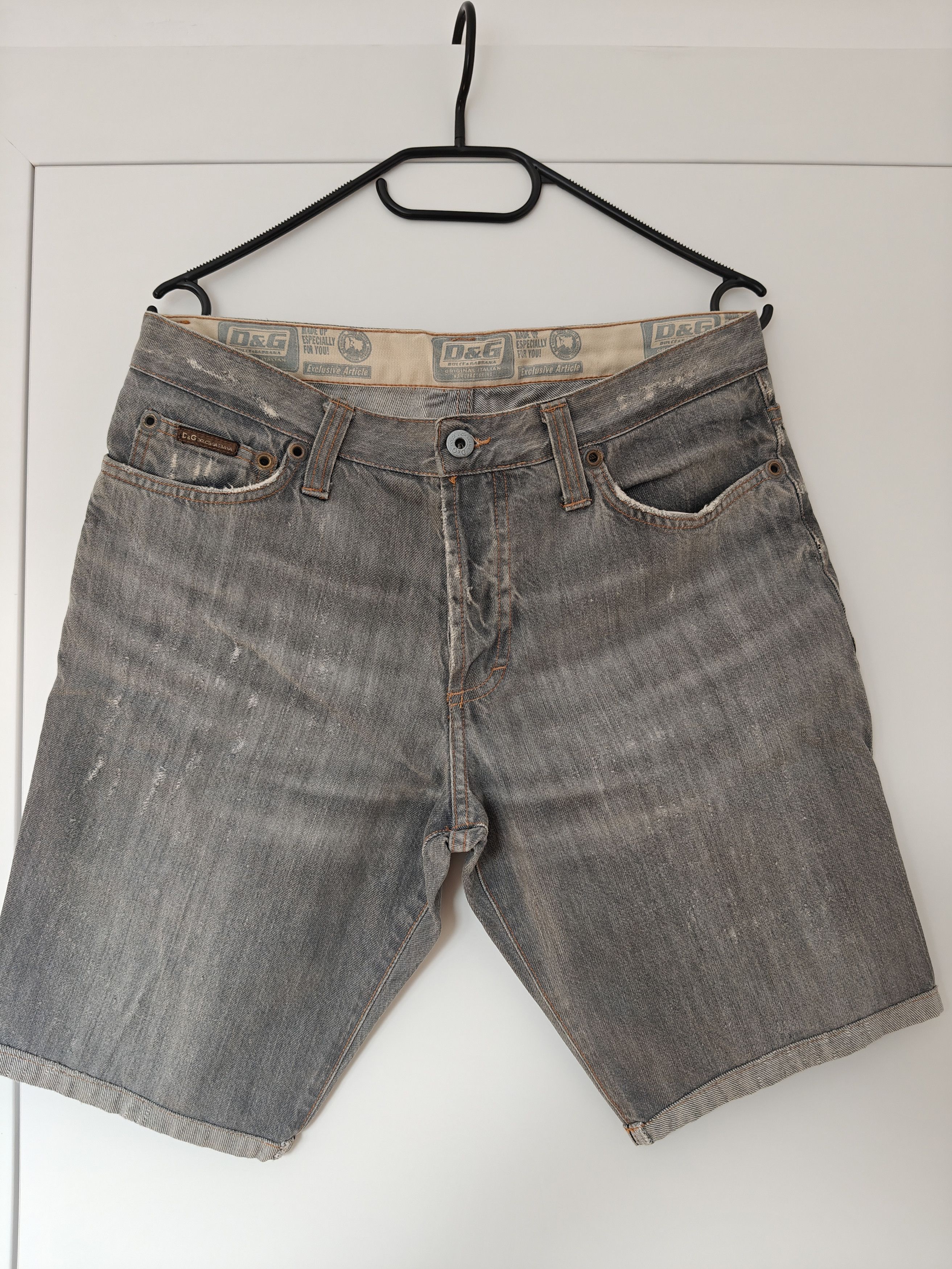 Dolce & Gabbana Dolce & Gabbana distressed denim shorts Size US 30 / EU 46 - 1 Thumbnail