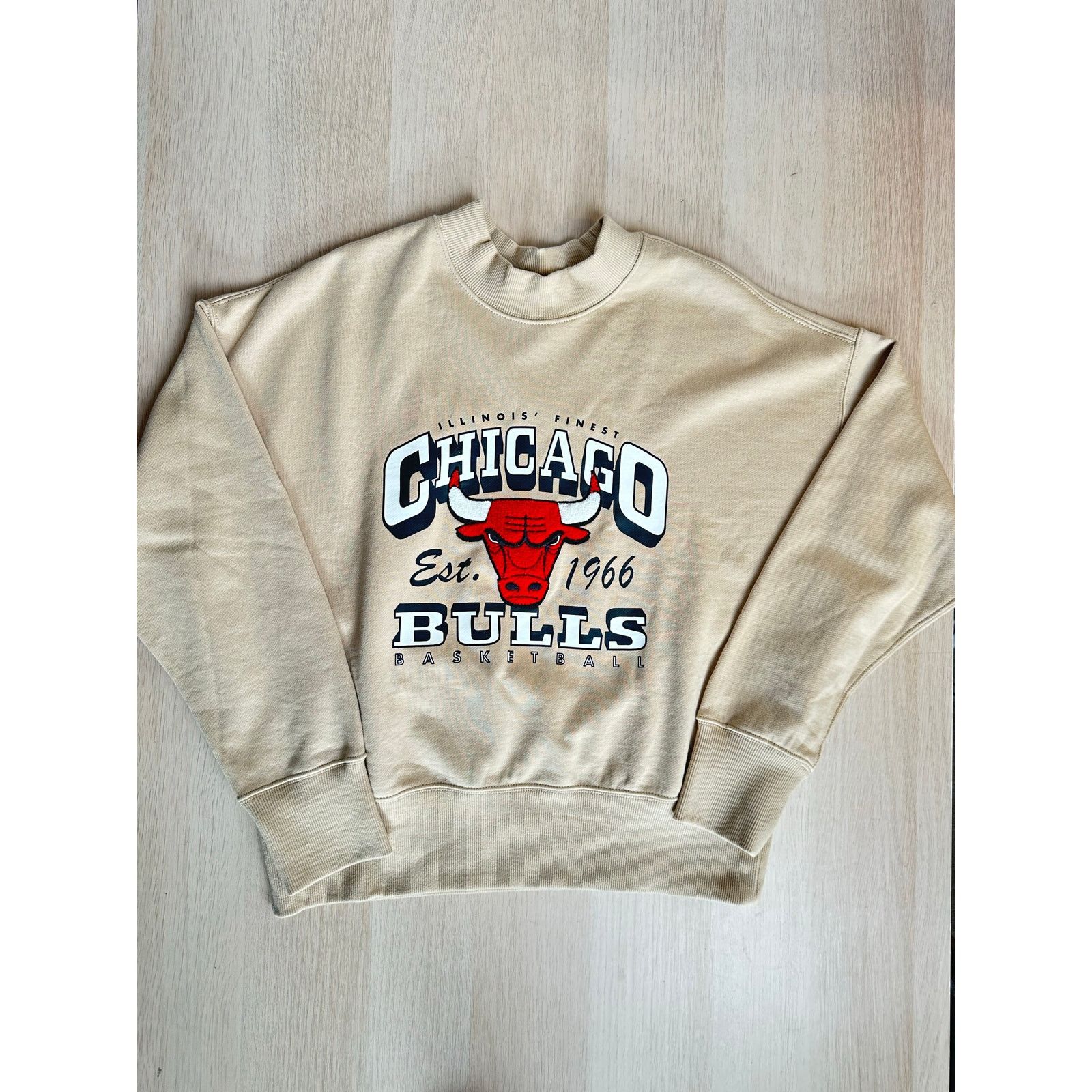 NBA Chicago Bulls Vintage NBA Beige Crewneck -Size S/M - New Size US M / EU 48-50 / 2 - 2 Thumbnail