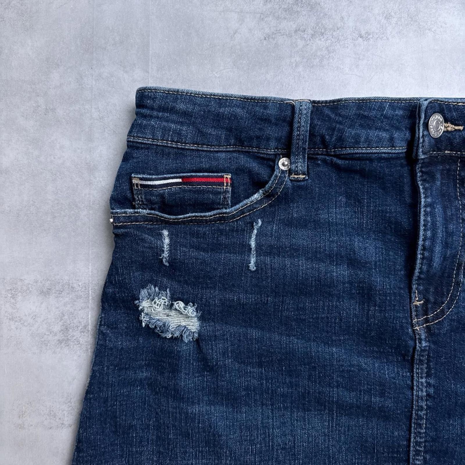 Tommy Hilfiger Y2K Tommy Hilfiger 00s Denim Skirt Size 32" / US 10 / IT 46 - 6 Thumbnail