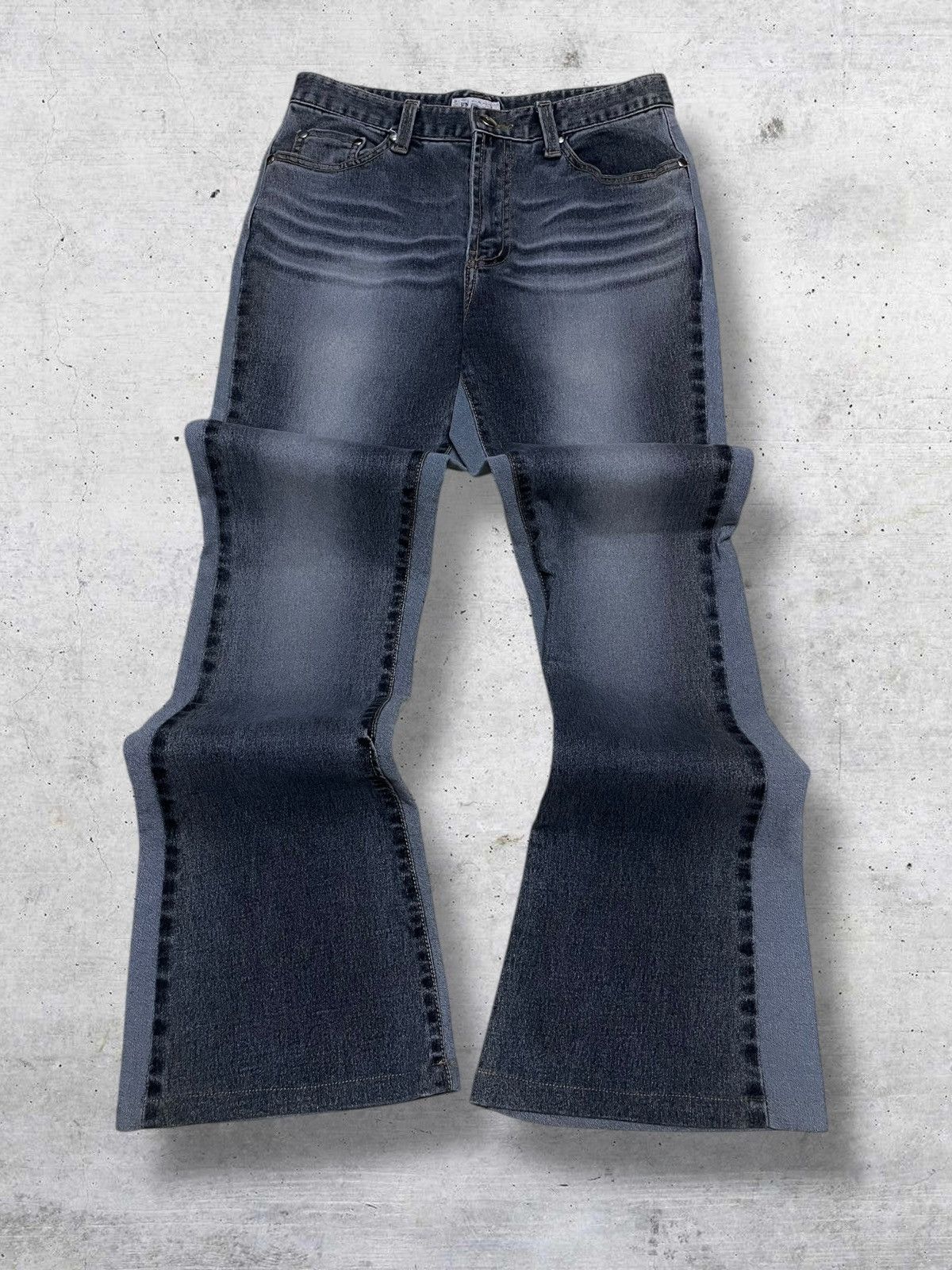 Japanese Brand VINTAGE EN CLOCHE JAPAN DESIGNER 90S HYBRID FLARED DENIM OG Size US 26 / EU 42 - 1 Thumbnail