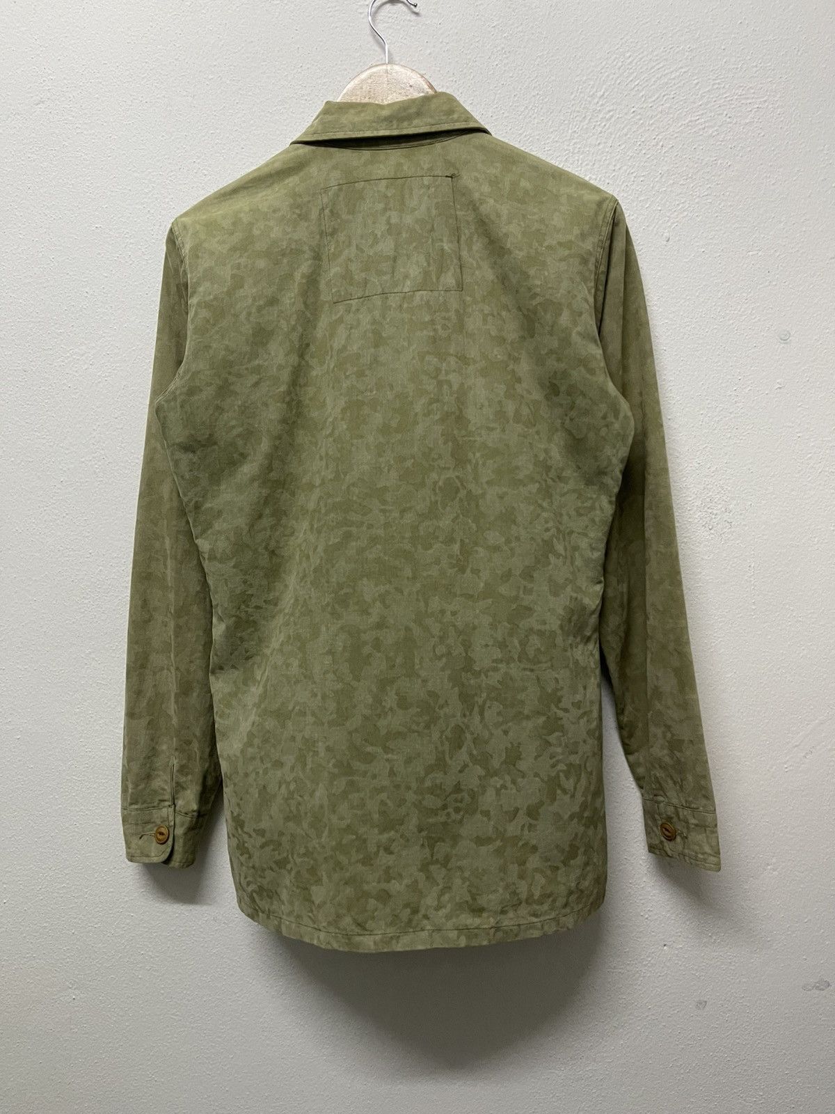 Comme des Garcons PLAY AD 2009 COMME DES GARCONS PLAY CAMO BUTTON UP FADED Size US M / EU 48-50 / 2 - 2 Thumbnail