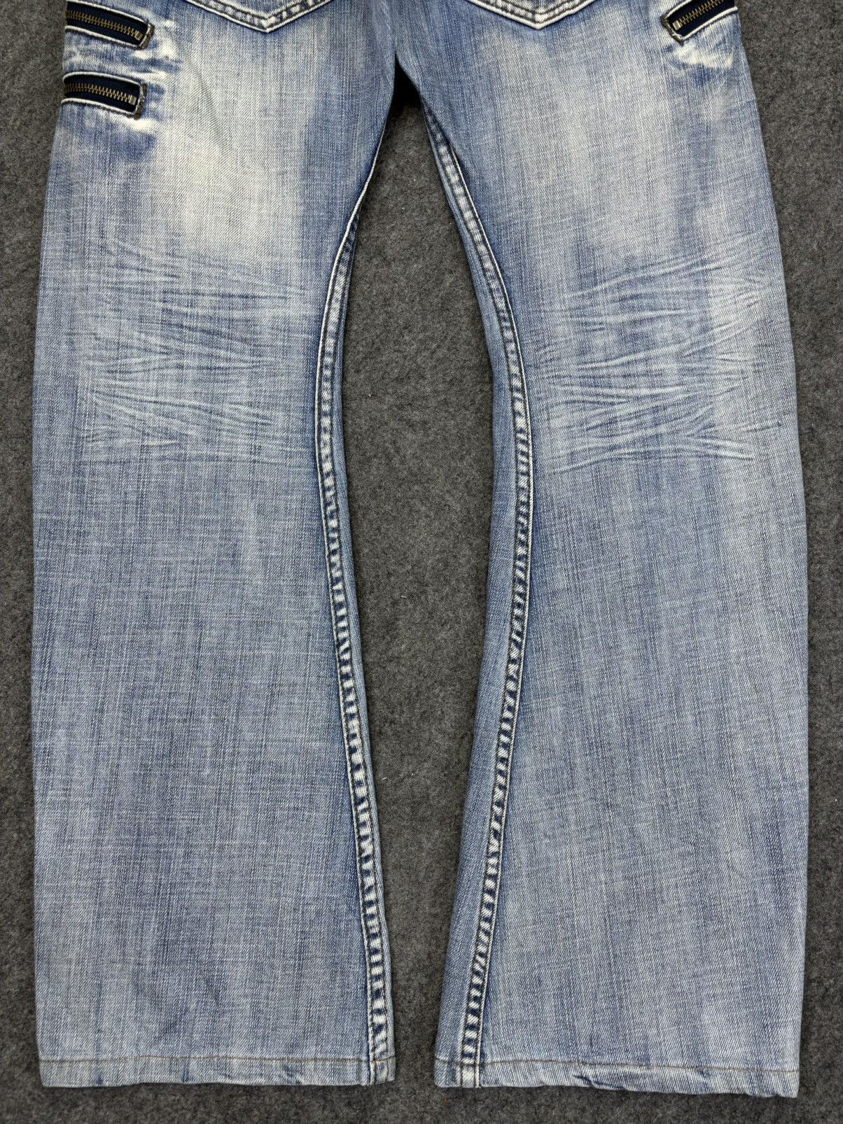 Japanese Brand 💥Curve Flare💥Rattle Trap Zipper Light Wash Curve Jeans F984 Size US 30 / EU 46 - 11 Thumbnail