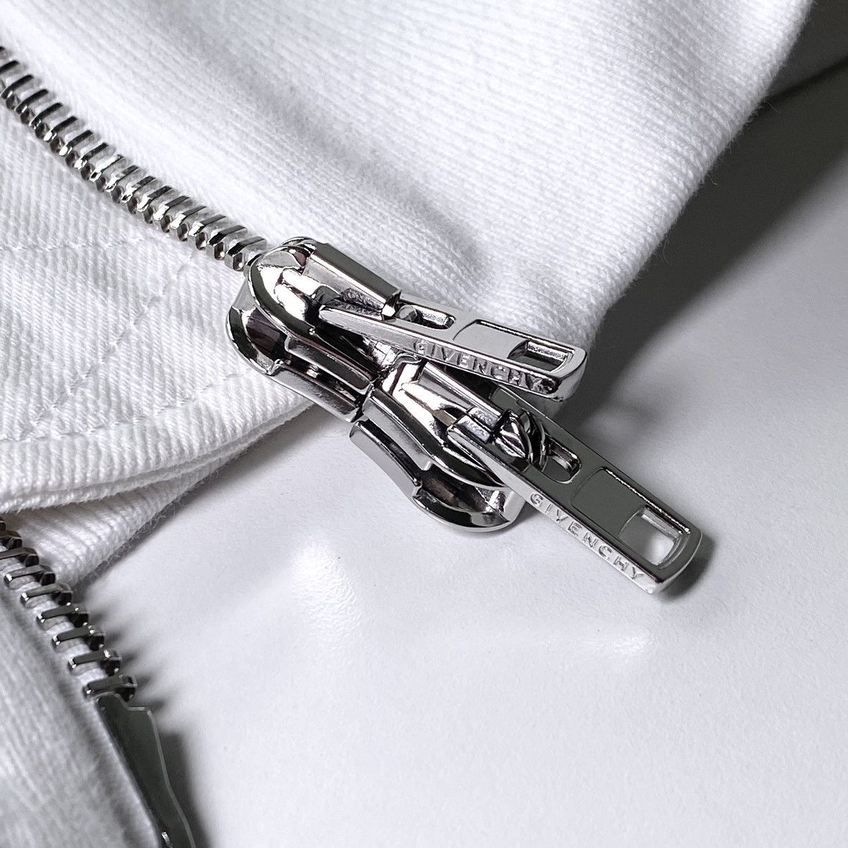 Givenchy Archive Givenchy White jacket with faux fur collar Size XS / US 0-2 / IT 36-38 - 6 Thumbnail