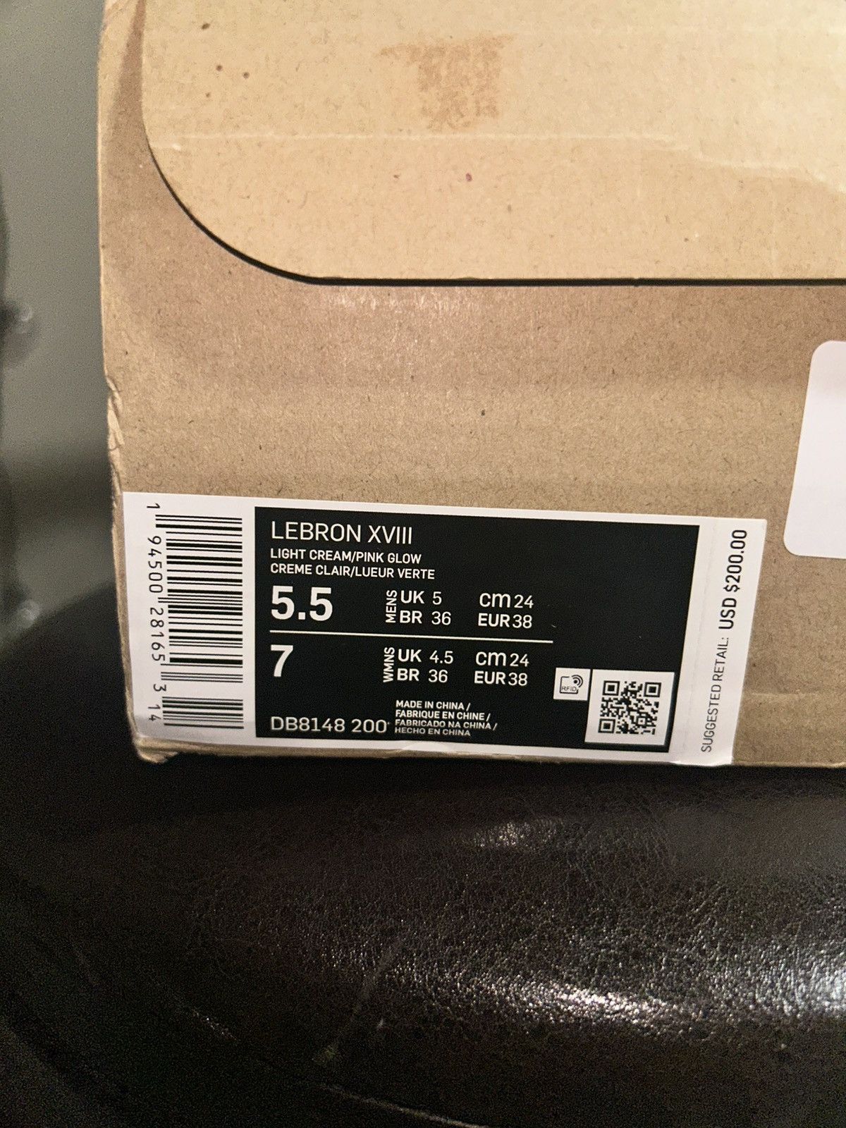 Nike LEBRON XVIII Size US 5.5 / EU 38 - 5 Thumbnail