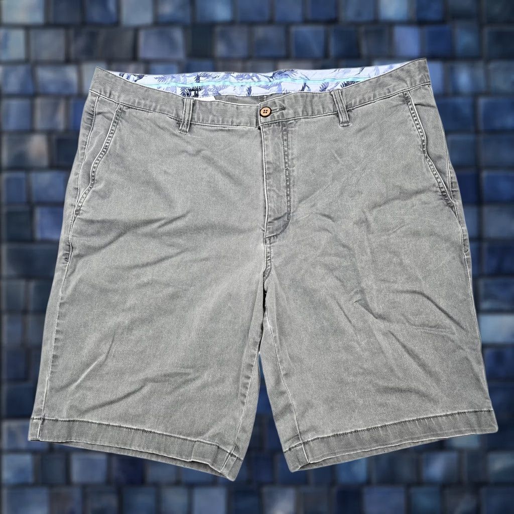 Tommy Bahama Tommy Bahama Mens 38 Gray Chino Shorts Casual Summer 10" Inseam Stretch Washed Size US 38 / EU 54 - 1 Thumbnail