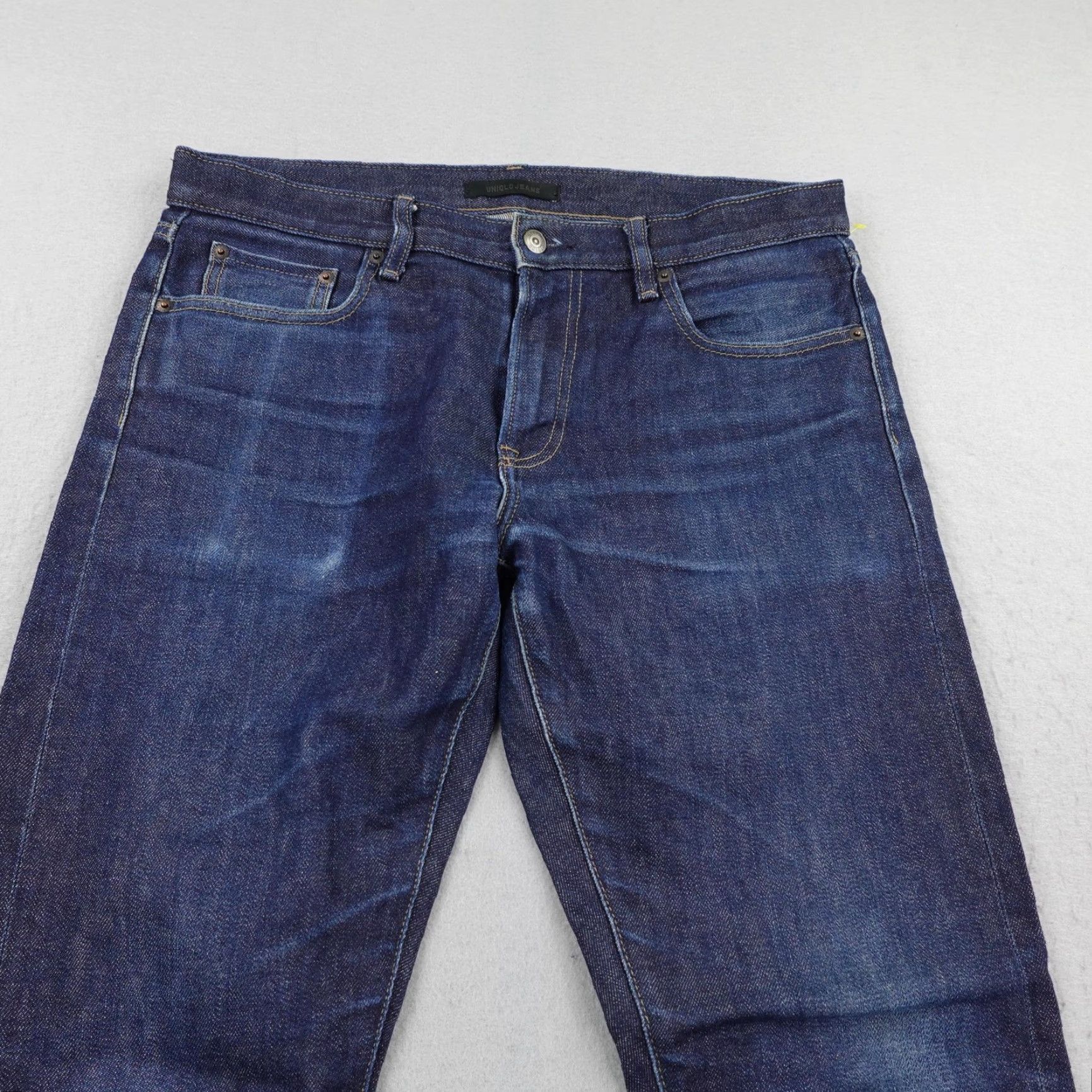 Uniqlo Uniqlo Jeans Mens 33x32 Blue Kaihara Selvedge Denim Slim Straight Mid Rise Faded Size US 33 - 2 Thumbnail