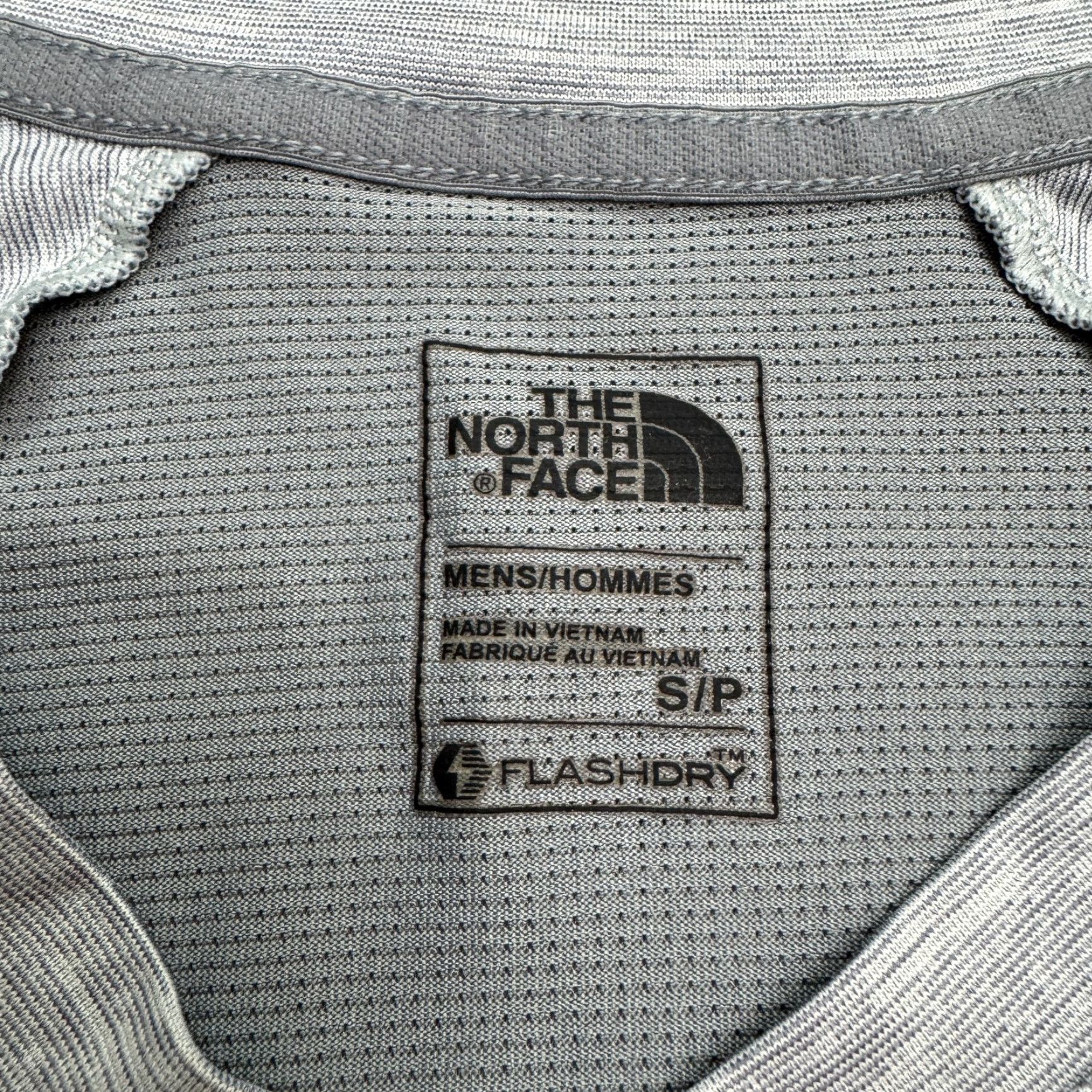 The North Face The North Face FlashDry T-Shirt Mens Small Gray V-Neck Short Sleeve Active Tee Size US S / EU 44-46 / 1 - 6 Thumbnail