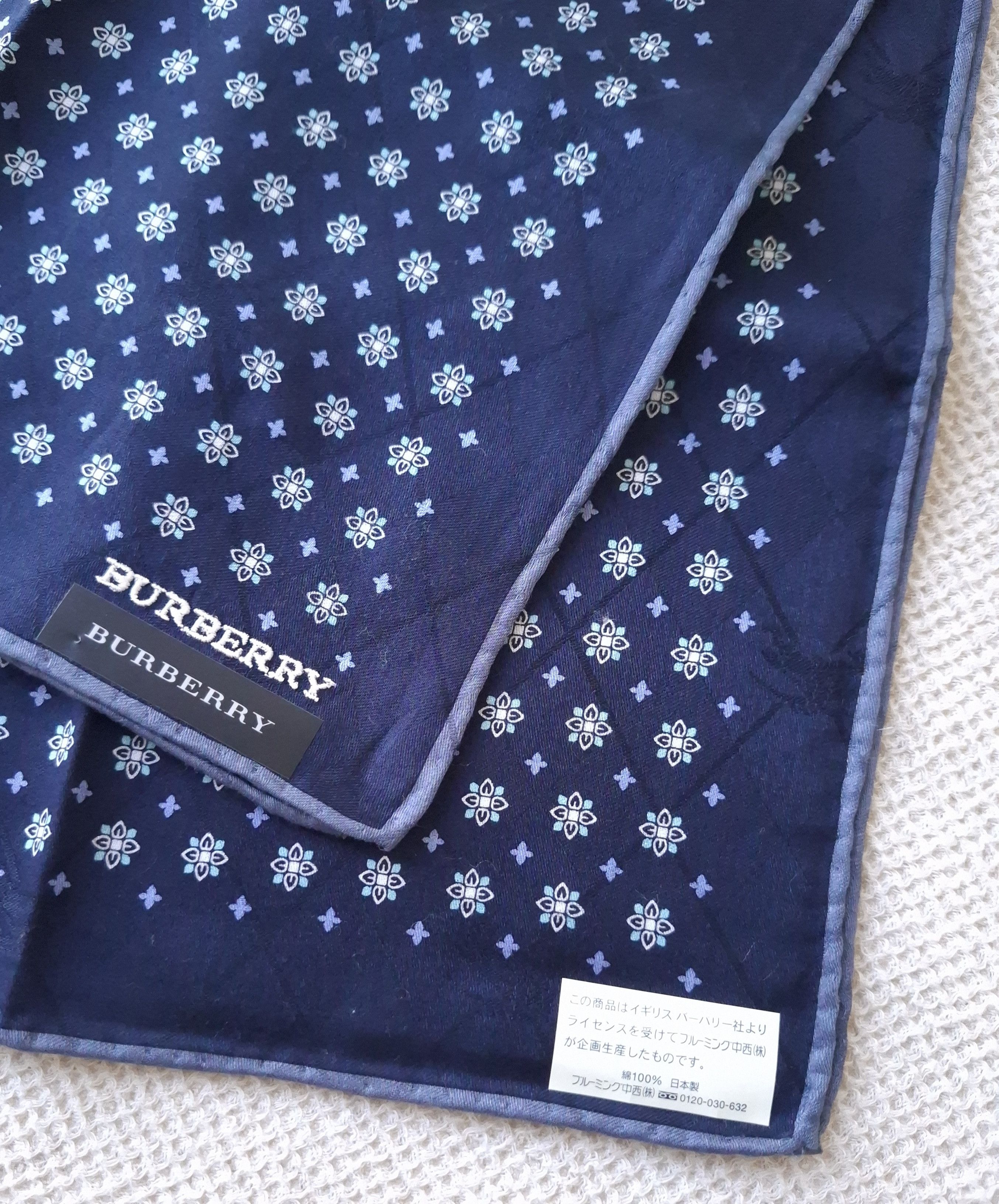Burberry × Vintage NEW Rare Vintage Burberry Bandana/Handkerchief/Scarf Japan Size ONE SIZE - 3 Thumbnail