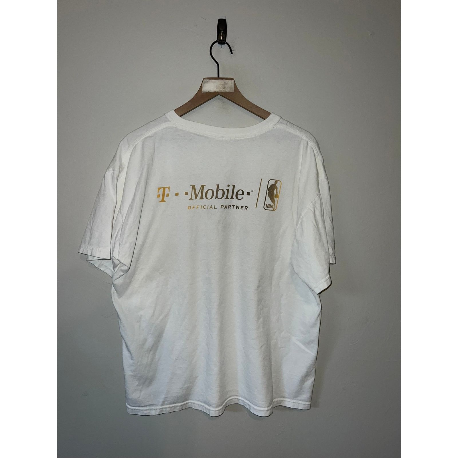 Gildan NBA Basketball Playoffs Shirt Sixteen to The Ring Tee XL Size US XL / EU 56 / 4 - 5 Thumbnail