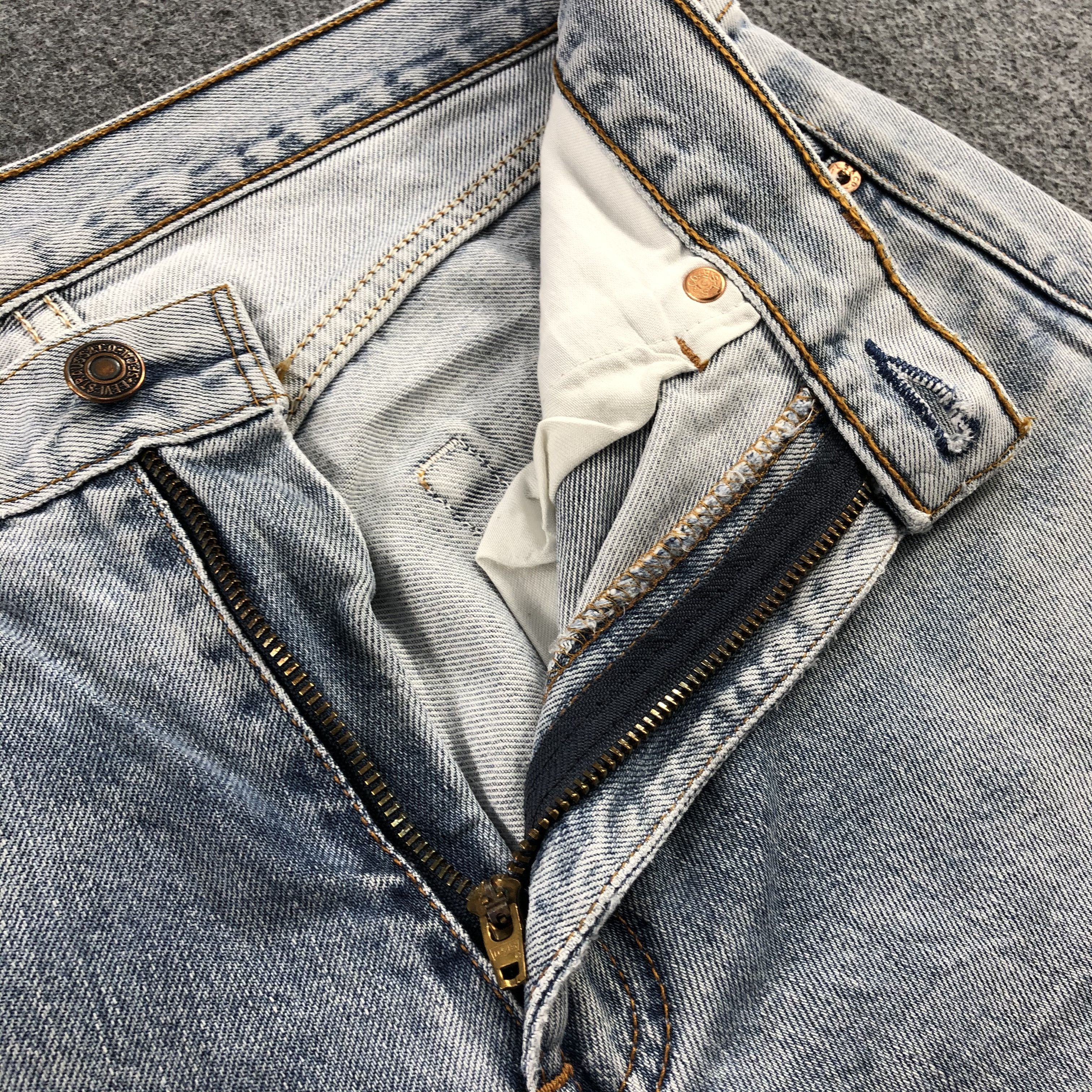 Levi's 90s Vintage Light Wash Levis 511 Jeans-J1920 Size US 31 - 14 Thumbnail
