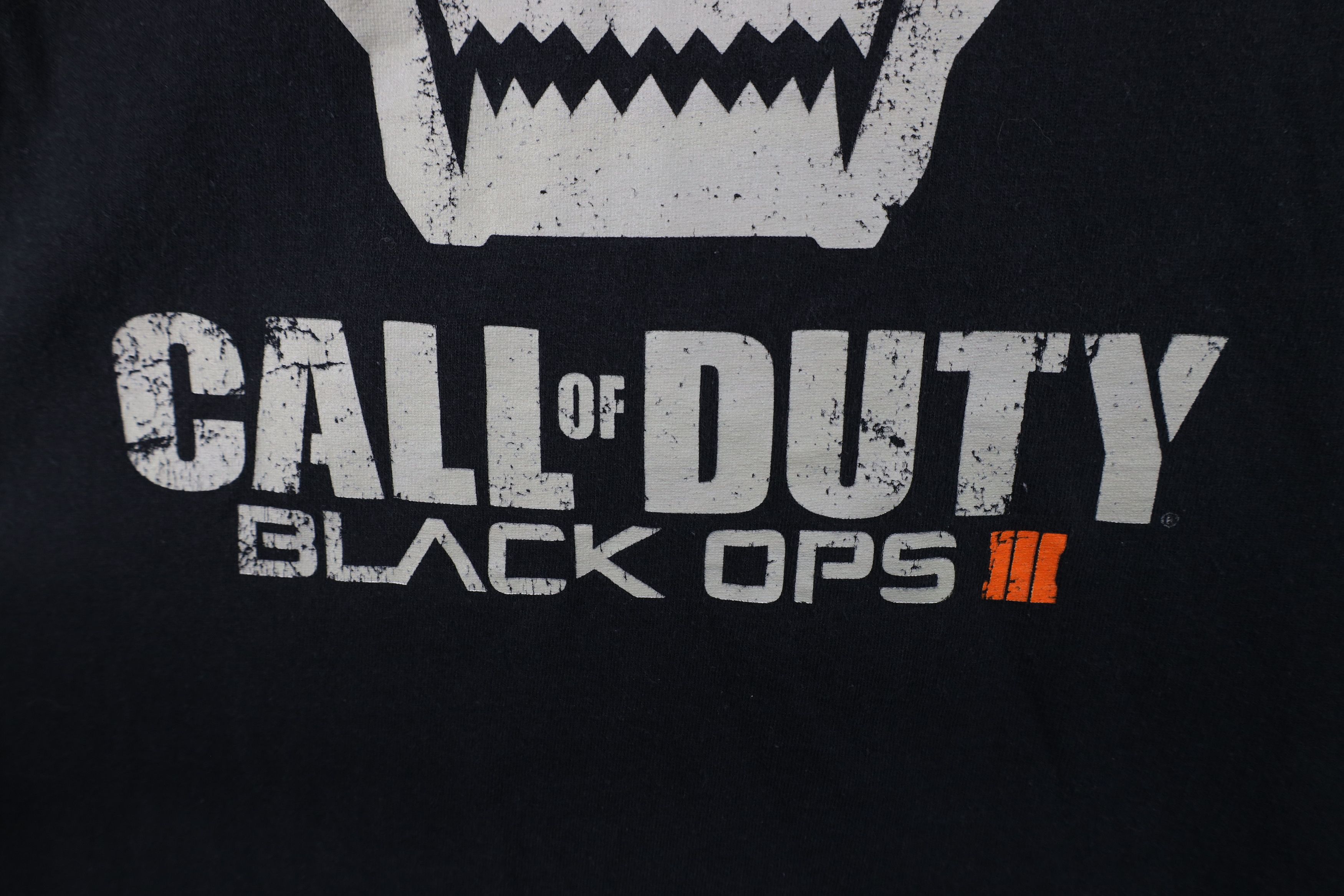 Vintage Vintage Y2K Ops II Call of Duty Video Game T-Shirt Black Size US XL / EU 56 / 4 - 5 Thumbnail