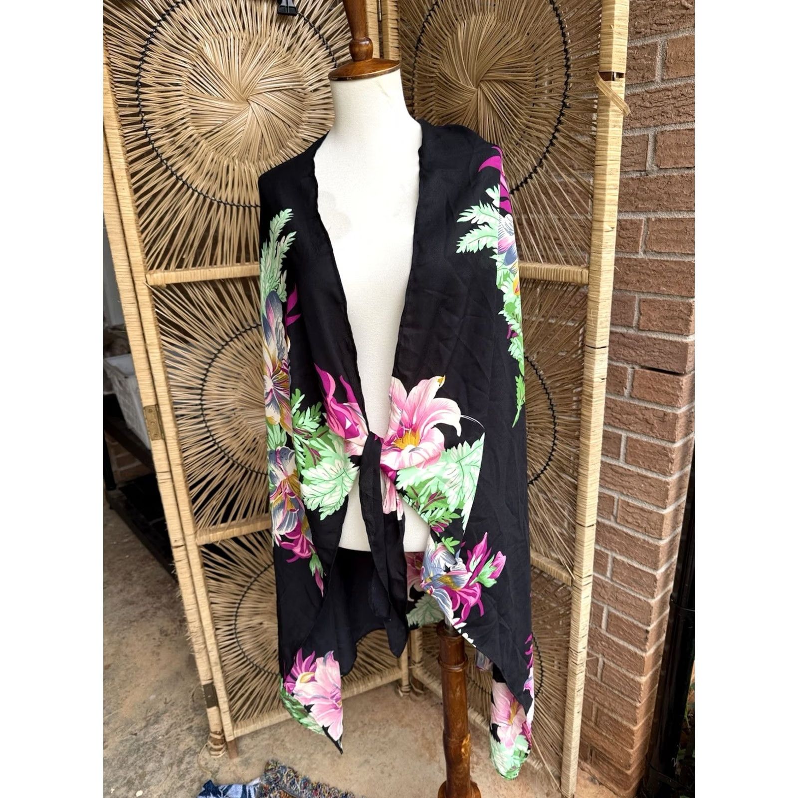 Vintage VINTAGE Walter Baker Paradise Sarong Coverup One Size Black Floral Grand Magnolia Beach Womens Size ONE SIZE - 3 Thumbnail