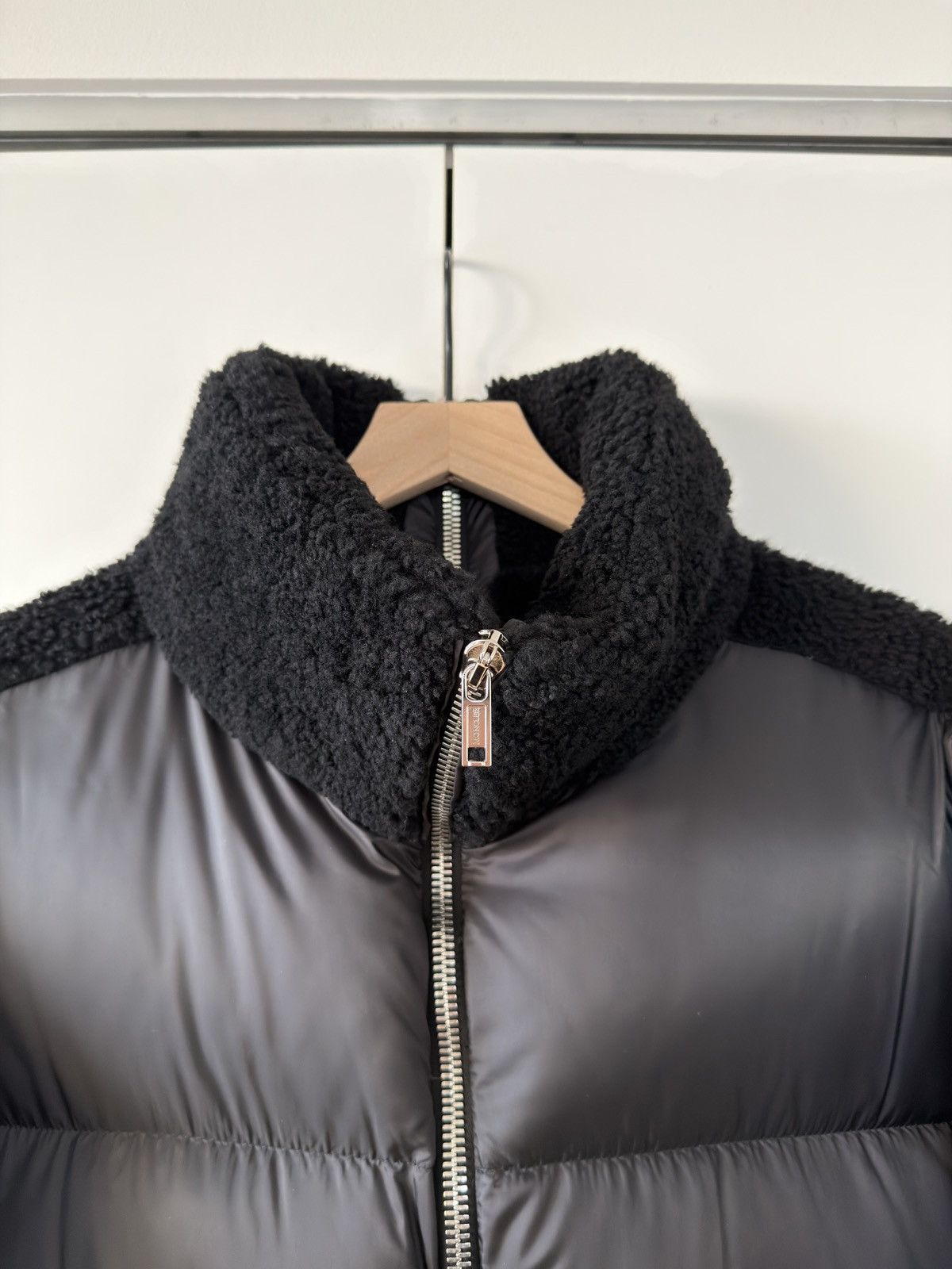 Moncler × Rick Owens Cyclopic Genuine Shearling Trim Down Puffer Jacket Black 4 Size US XL / EU 56 / 4 - 2 Thumbnail