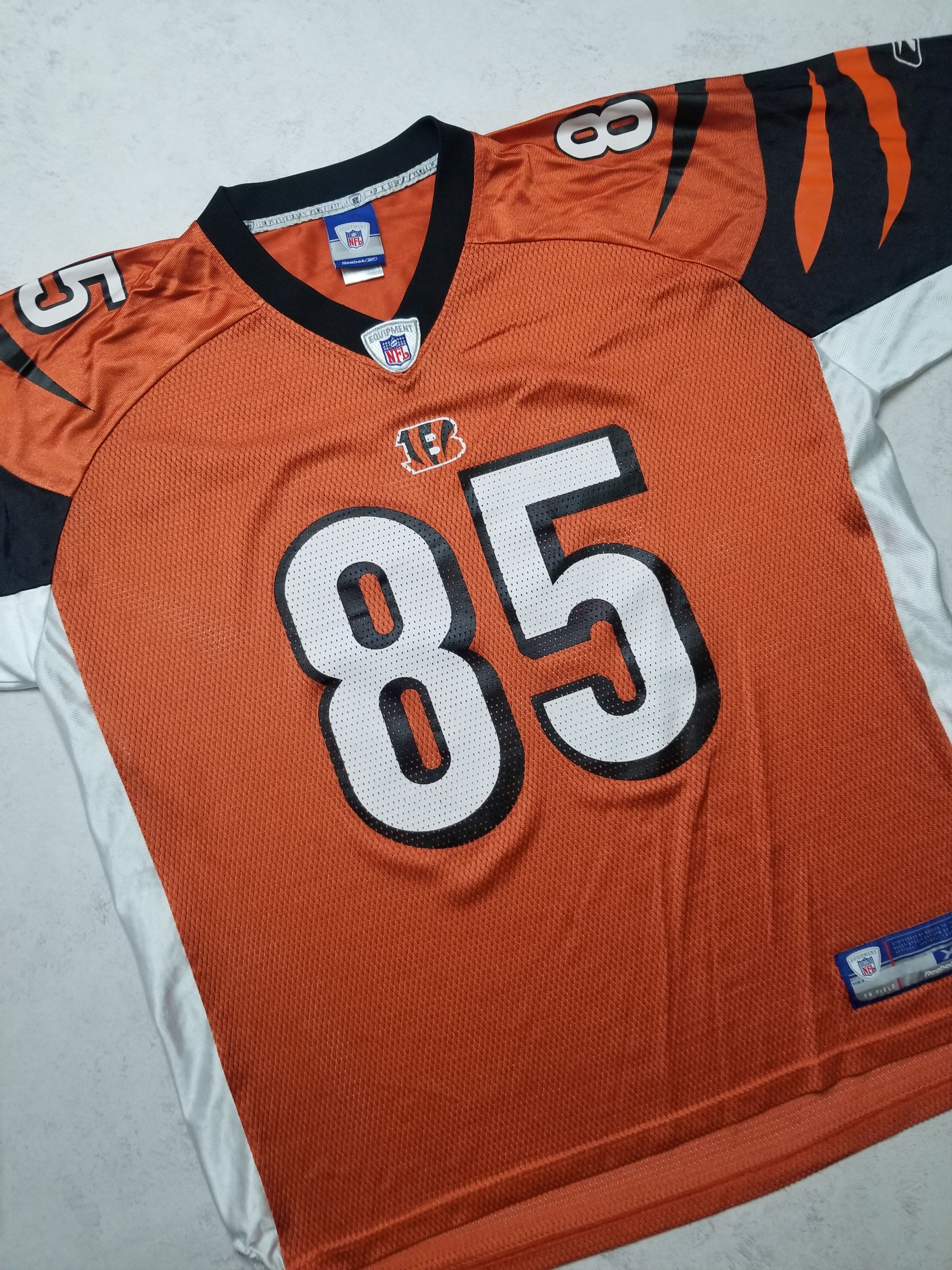 Reebok VTG Reebok Cincinnati Bengals Ochocinco #85 NFL Jersey Size US XL / EU 56 / 4 - 12 Thumbnail