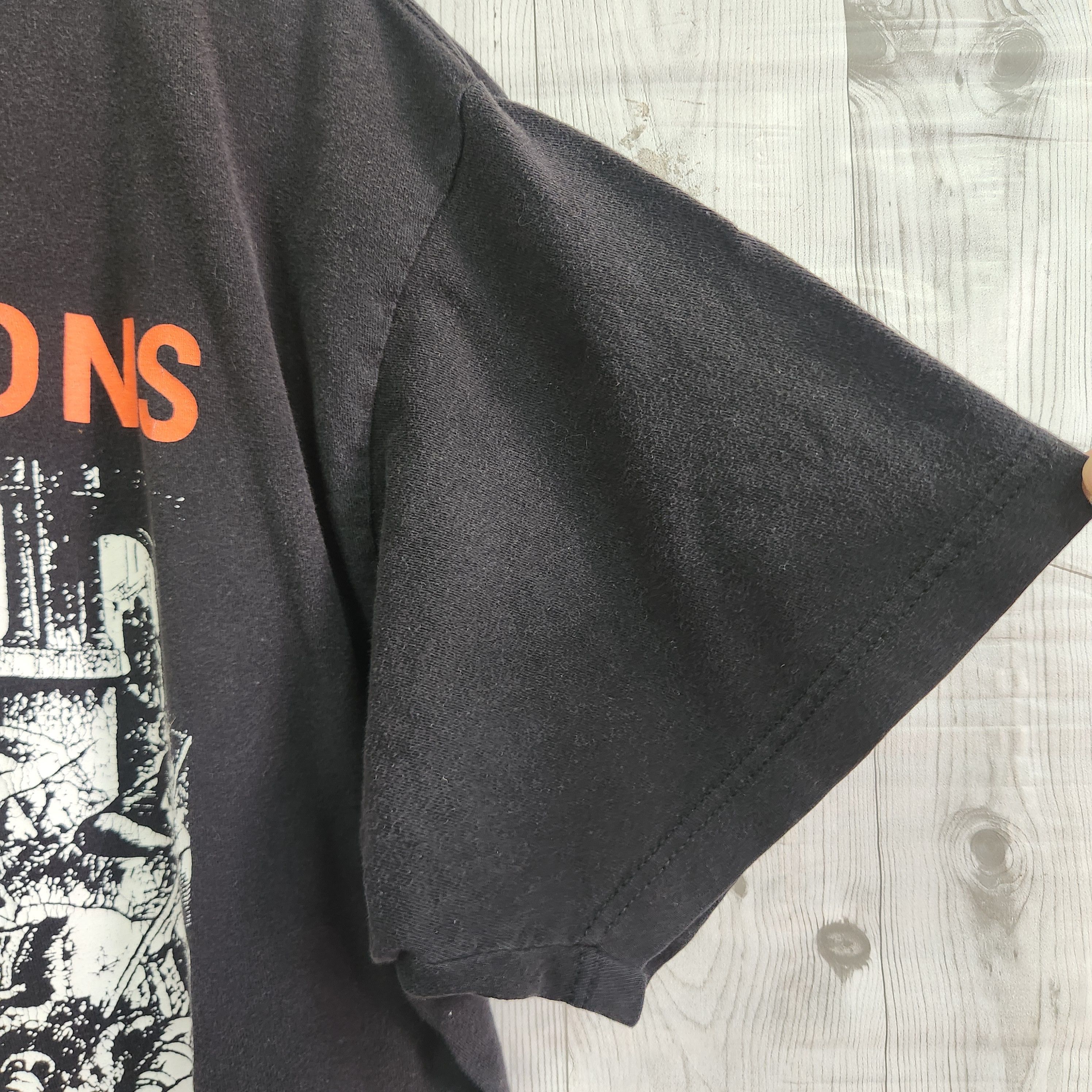 Band Tees Metal Rock TShirt Convictions Size US XL / EU 56 / 4 - 9 Thumbnail