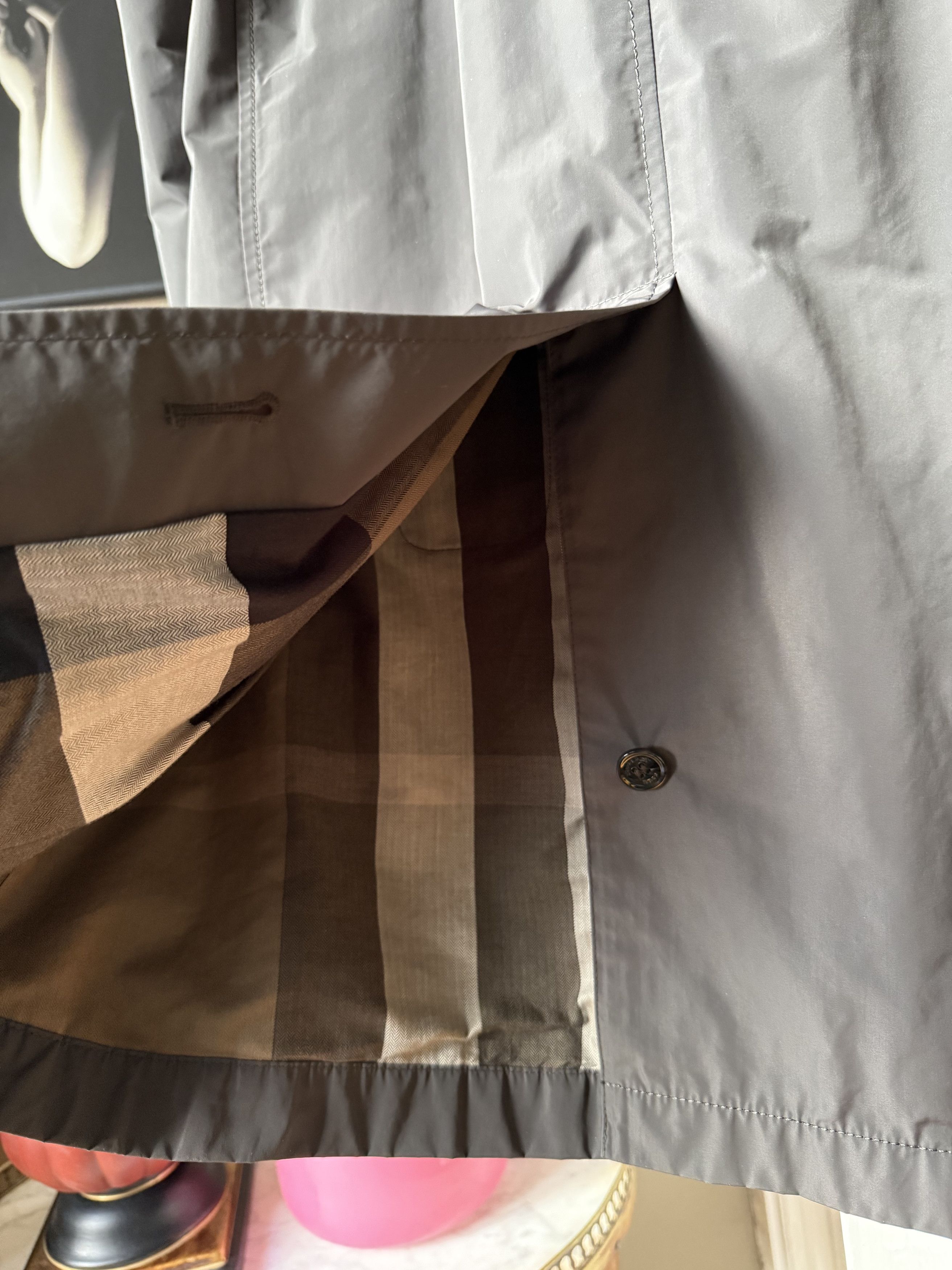 Burberry Burberry TRENCHCOAT -NEW CONDITION WORN ONCE Size US S / EU 44-46 / 1 - 14 Thumbnail