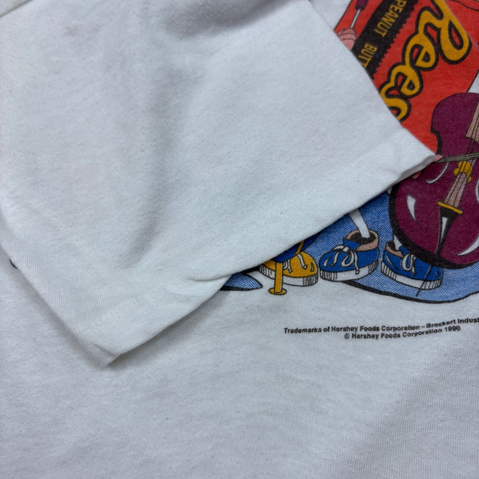 Vintage Vintage 1990 Hershey Chocolate Reeses Kiss T Shirt XL Size US XL / EU 56 / 4 - 7 Thumbnail