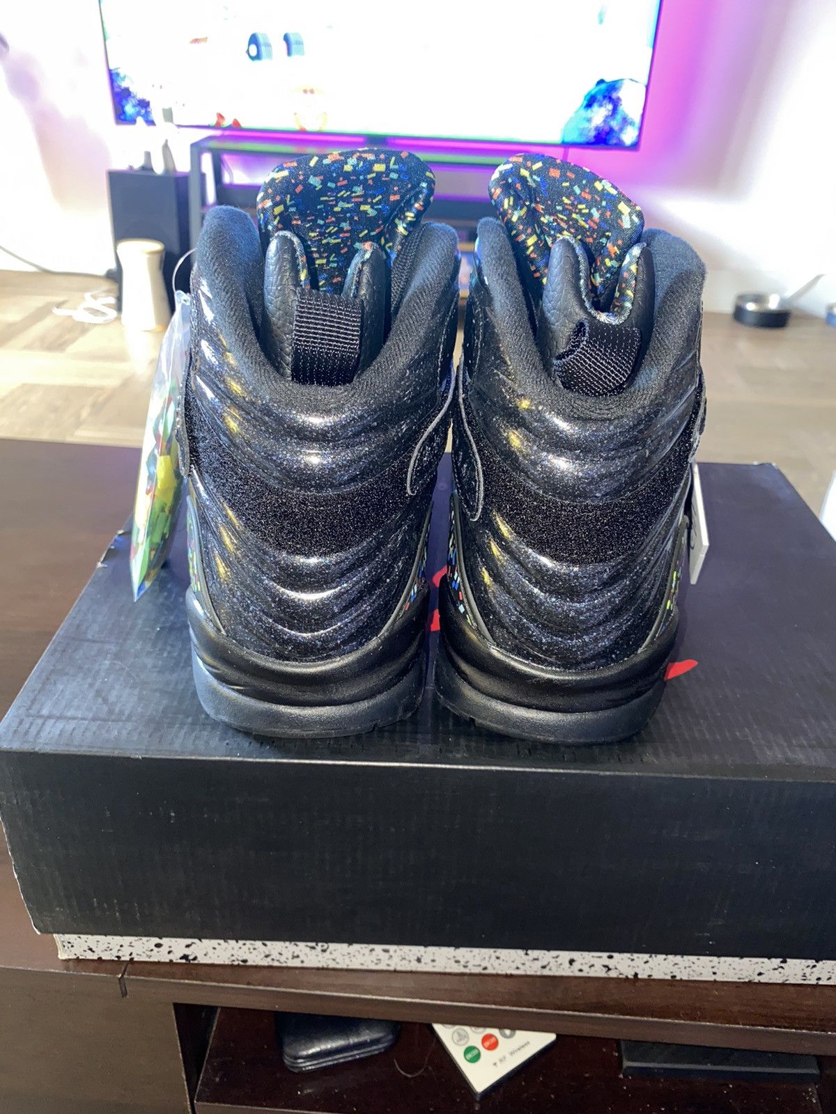 Jordan Brand Air Jordan 8 Retro 'Confetti' (NWOB) Size US 9.5 / EU 42-43 - 2 Thumbnail
