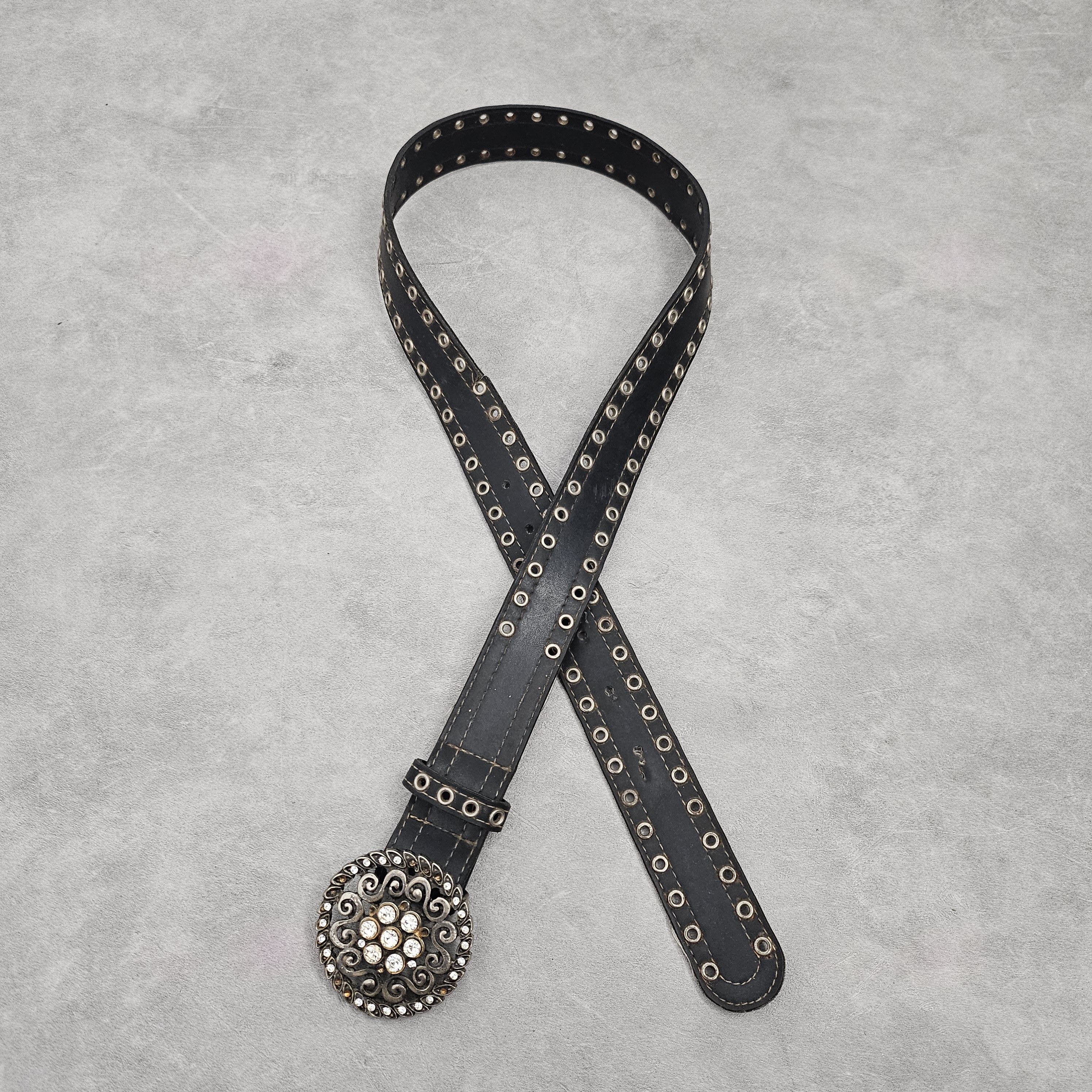 Japanese Brand Black flower vintage mini ring belt Size ONE SIZE - 1 Thumbnail