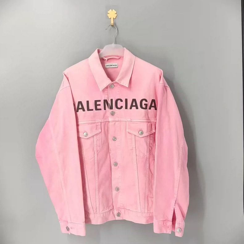 Balenciaga Balenciaga size 36 Denim jacket with letter logo on chest Size US S / EU 44-46 / 1 - 1 Thumbnail